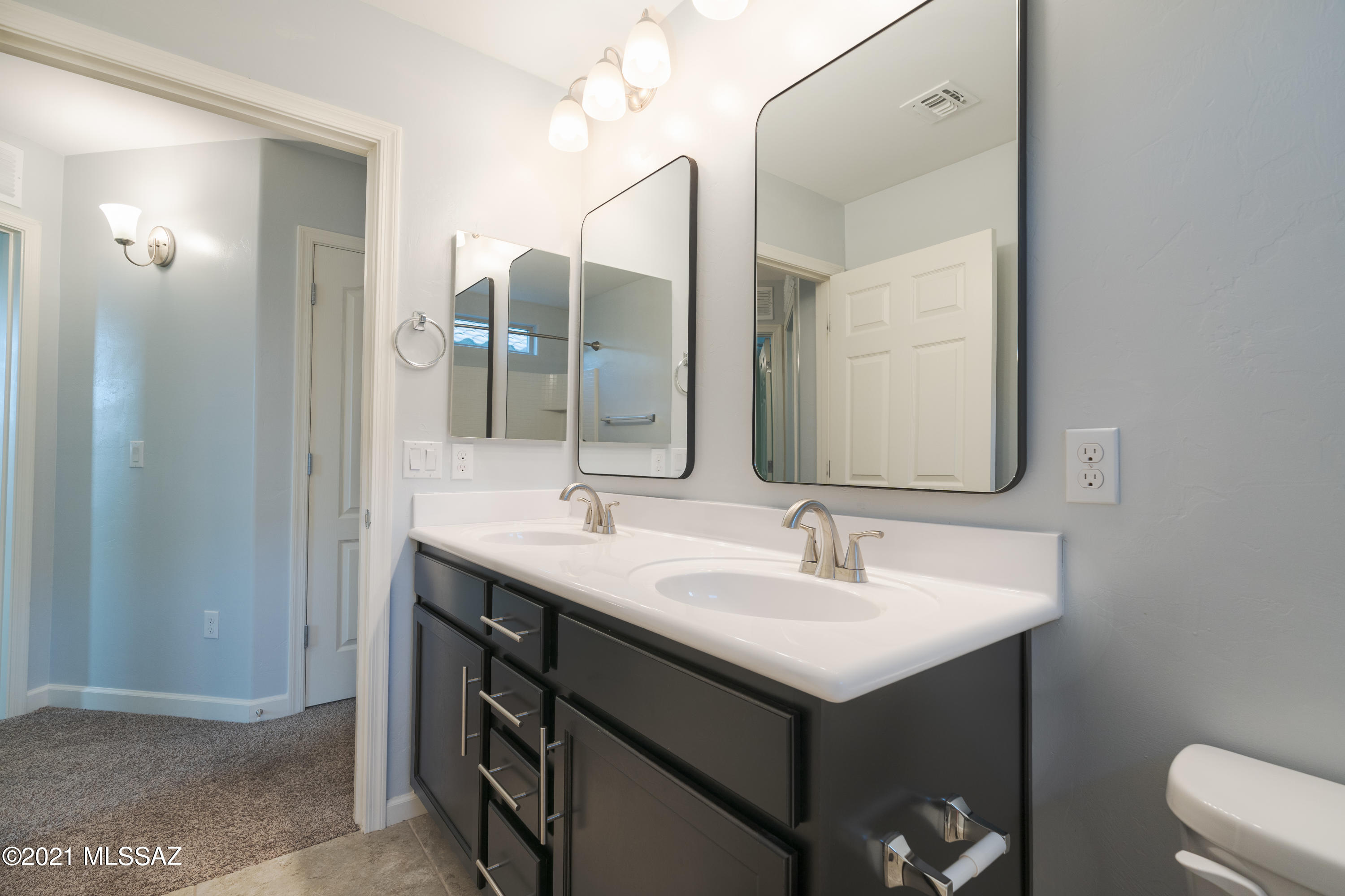 Vista Del Lago Norte SQ20140780198 - Residential
