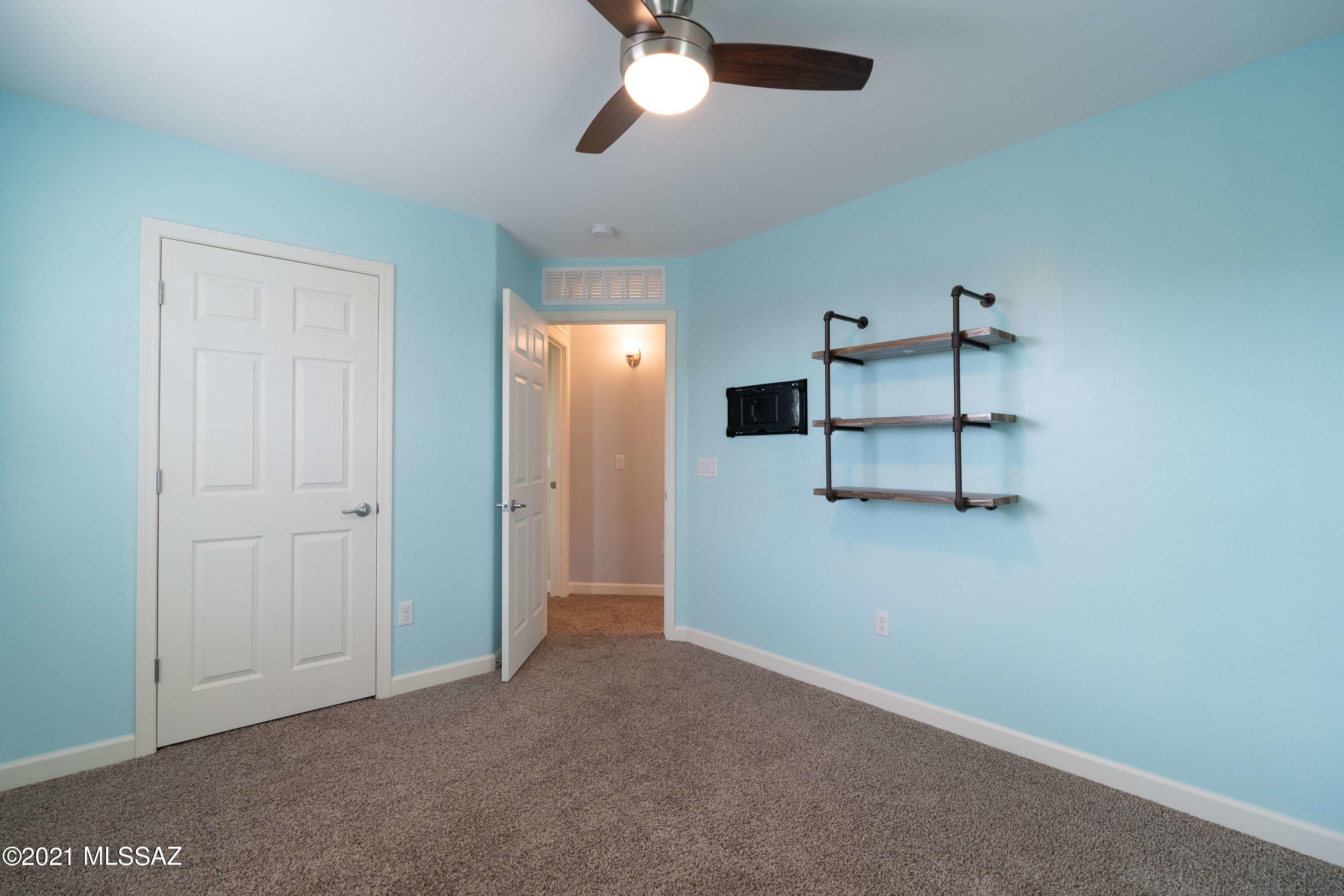 Vista Del Lago Norte SQ20140780198 - Residential
