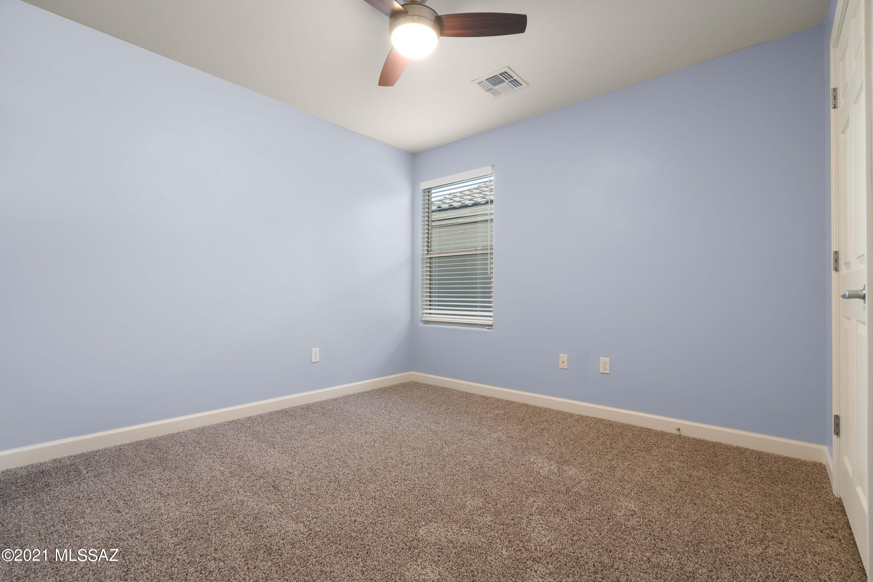 Vista Del Lago Norte SQ20140780198 - Residential