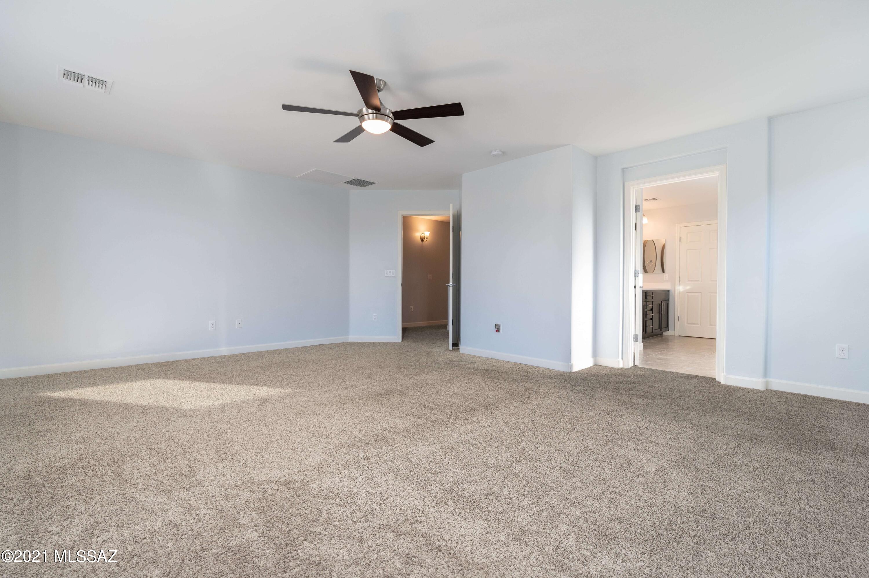 Vista Del Lago Norte SQ20140780198 - Residential