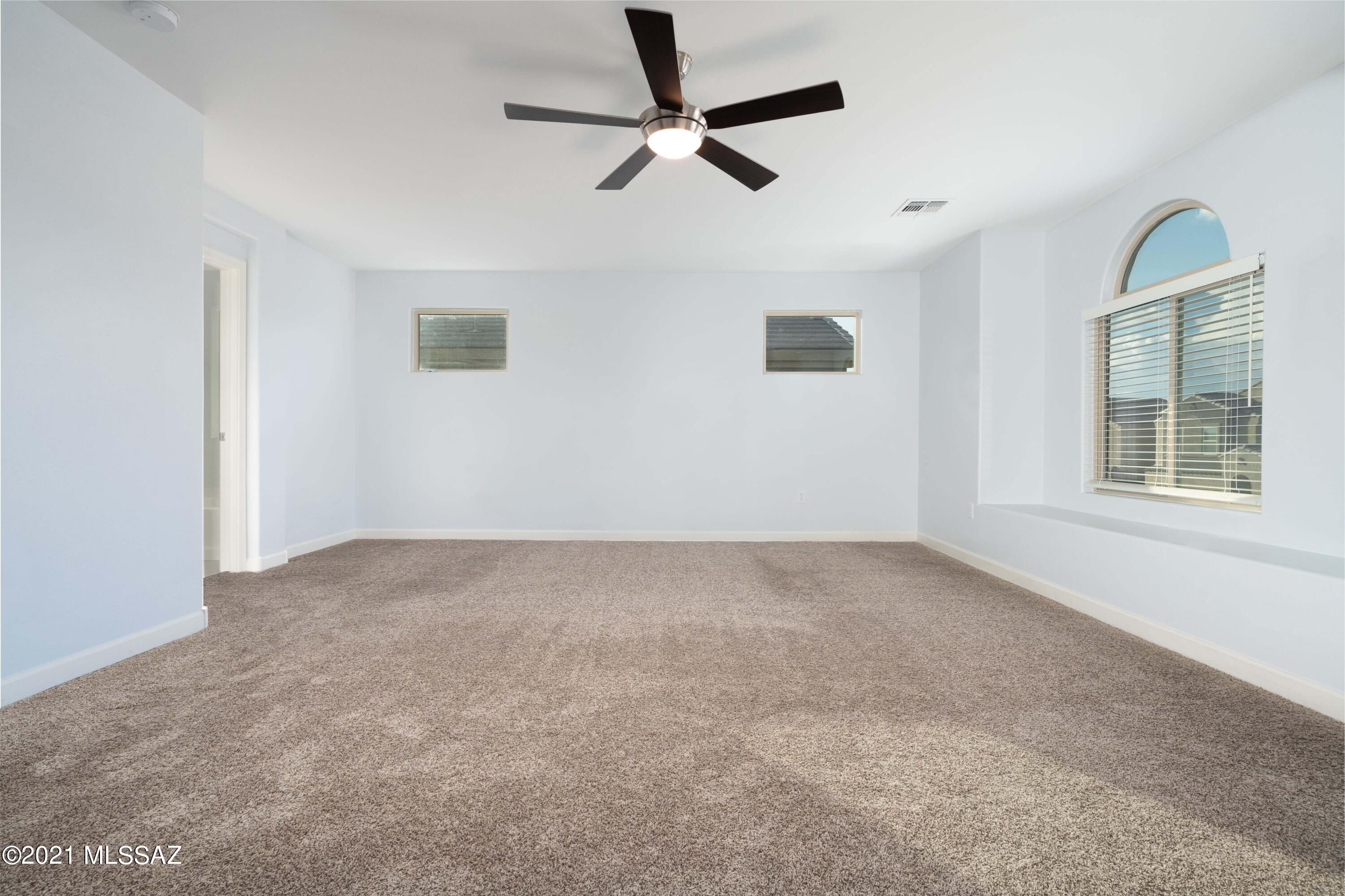 Vista Del Lago Norte SQ20140780198 - Residential