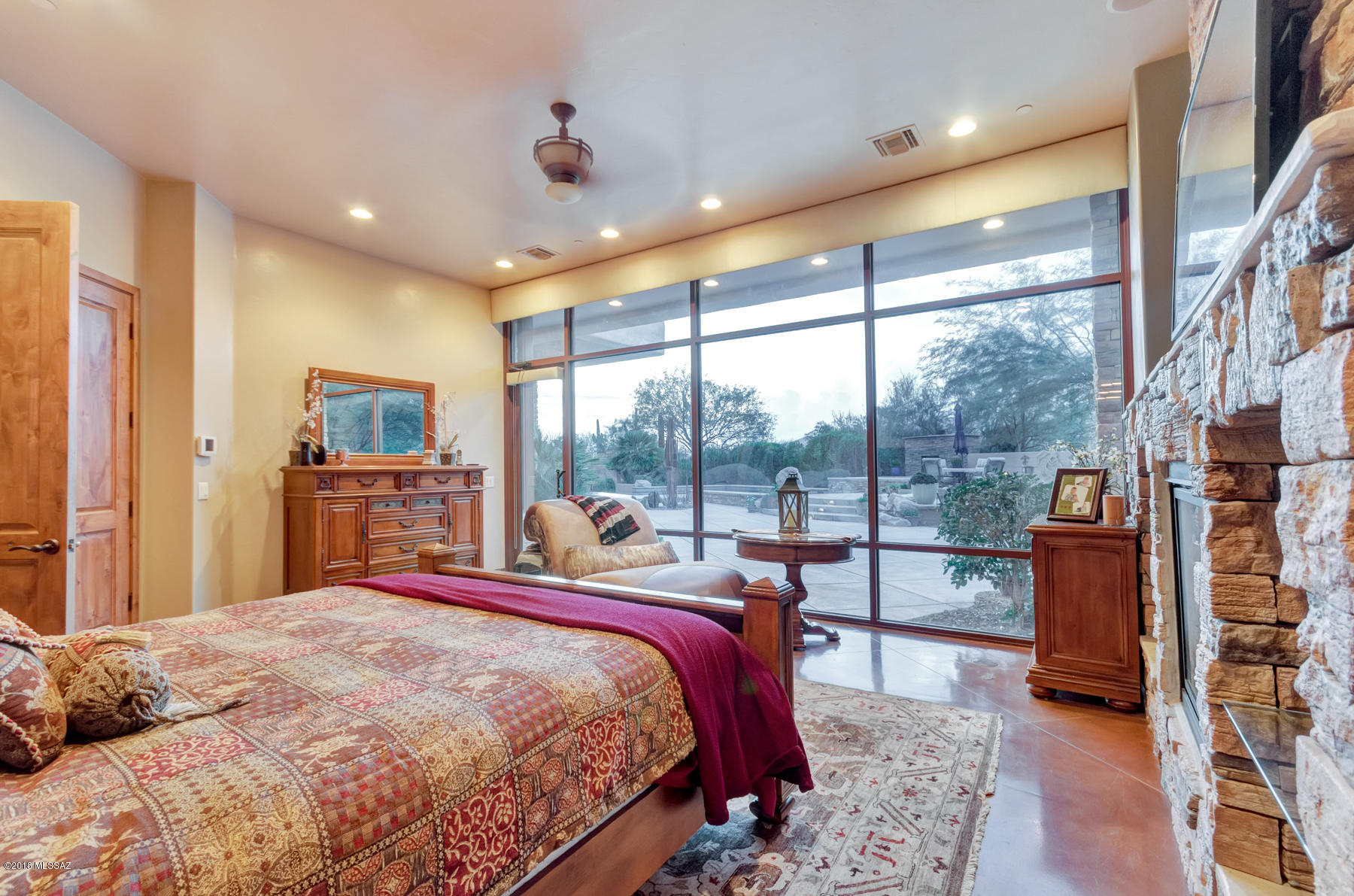 Coyote Creek (1-395) - Residential