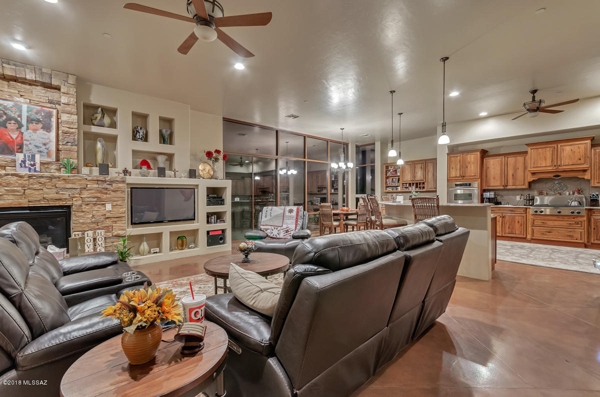 Coyote Creek (1-395) - Residential
