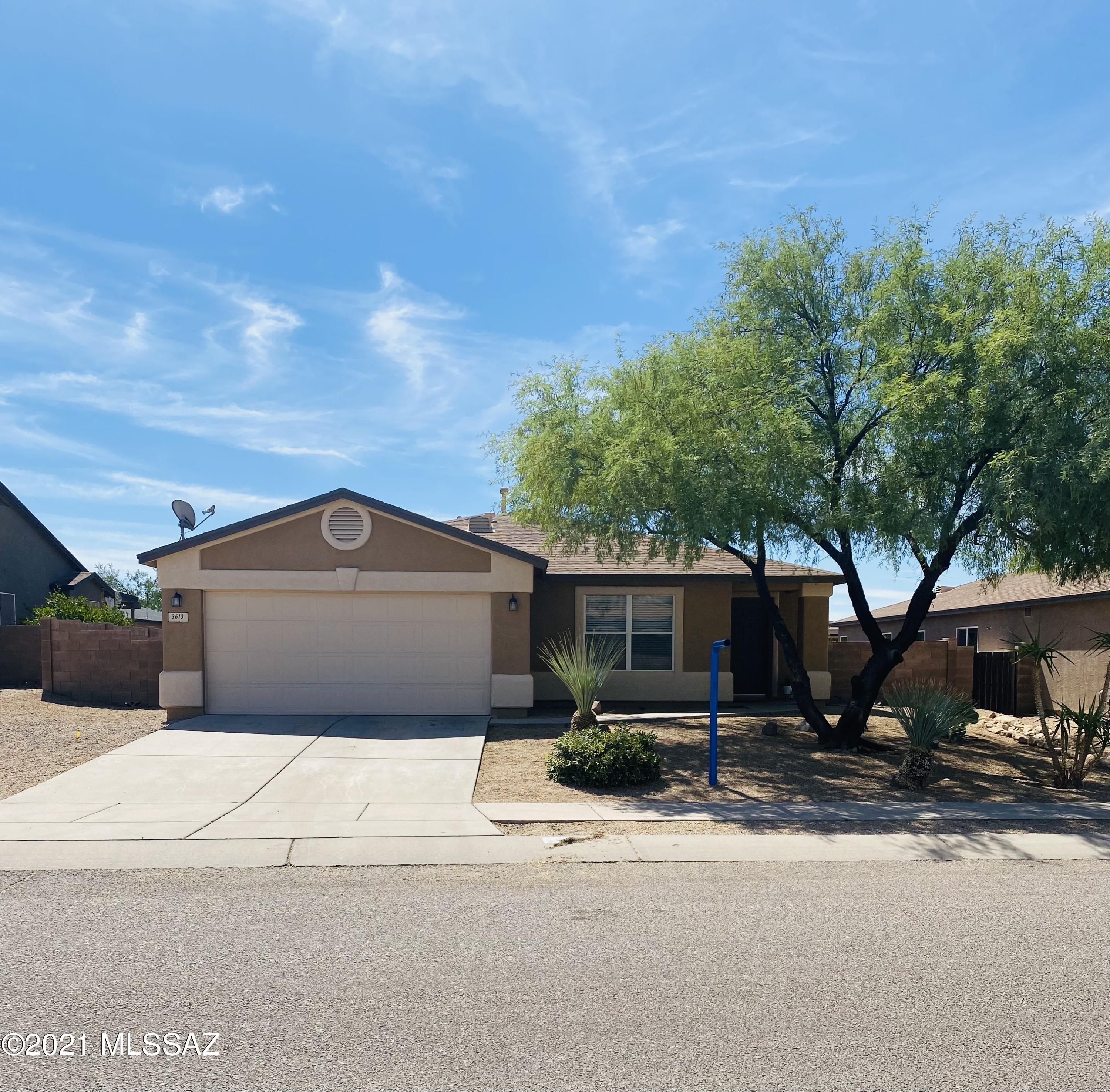 Modern and Beautiful house, 3 bedrooms, 2 baths,
2 car garage and a huge back yard.
The Kitchen has granite breakfast bar, the white
cabinets topped with gleaming granite and
stainless appliances. 
This home has a living room & dining area. The Master bedroom has a nice space and the master bathroom is updated. Nice ceramic tile throughout the house except the bedrooms. The back yard has enough room for a pool, putting green, outdoor kitchen and endless possibilities according to your desires. Located in a quiet neighborhood.
 Do not miss out on this lovely home!!