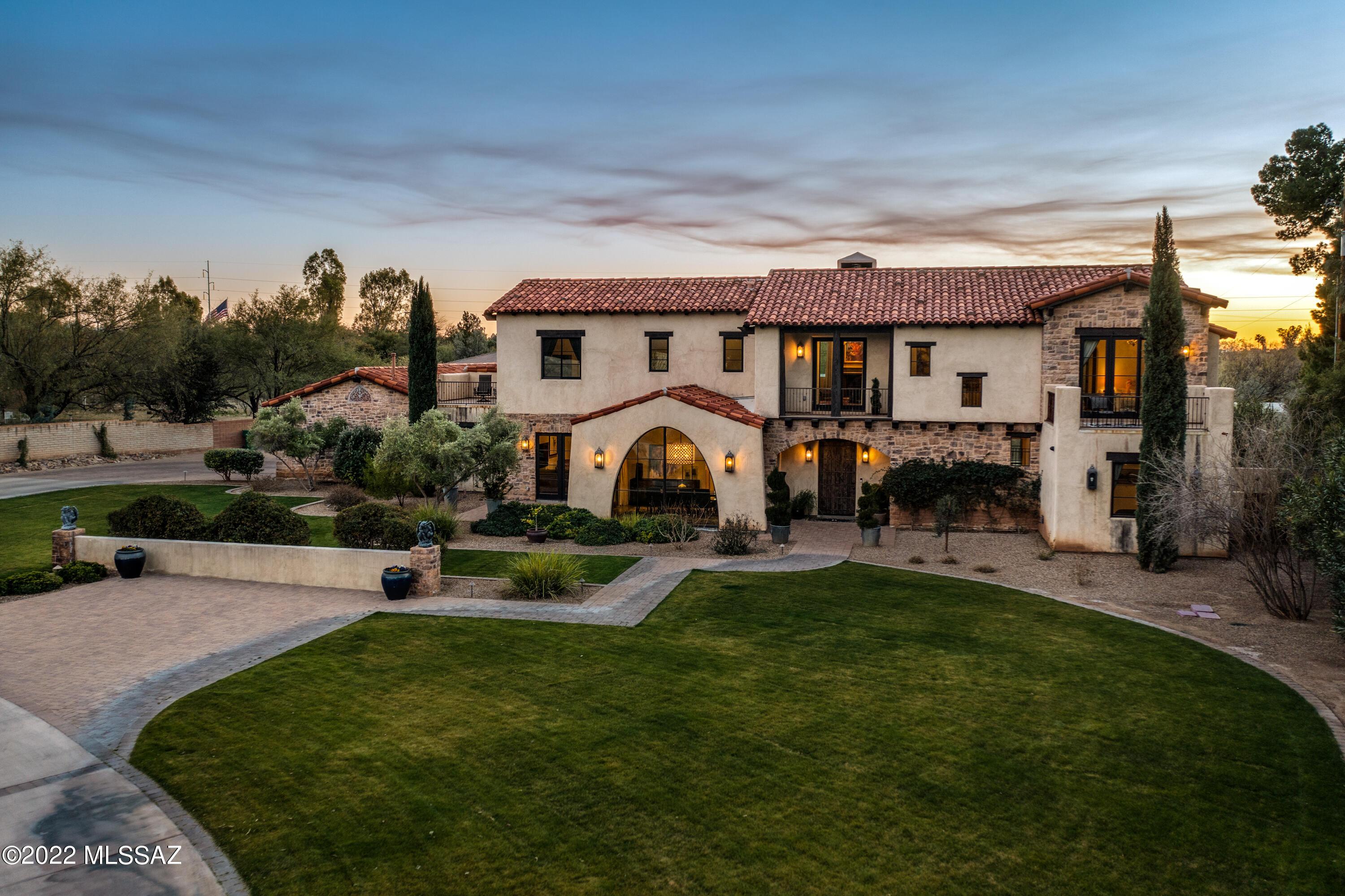 This stunning 5,097 sq ft home was designed by architect Alexandra Hayes Murphy and built by Peregrin Mele in 2013 on 1.97 acres in Tucson Country Club Estates.  Every design aspect of this spectacular home has been carefully planned and executed.  This is evident through specialized flooring, windows, doors, counter tops, light fixtures, bathroom fixtures, detailed ceilings, roof tiles, technology and landscaping.  Enjoy!