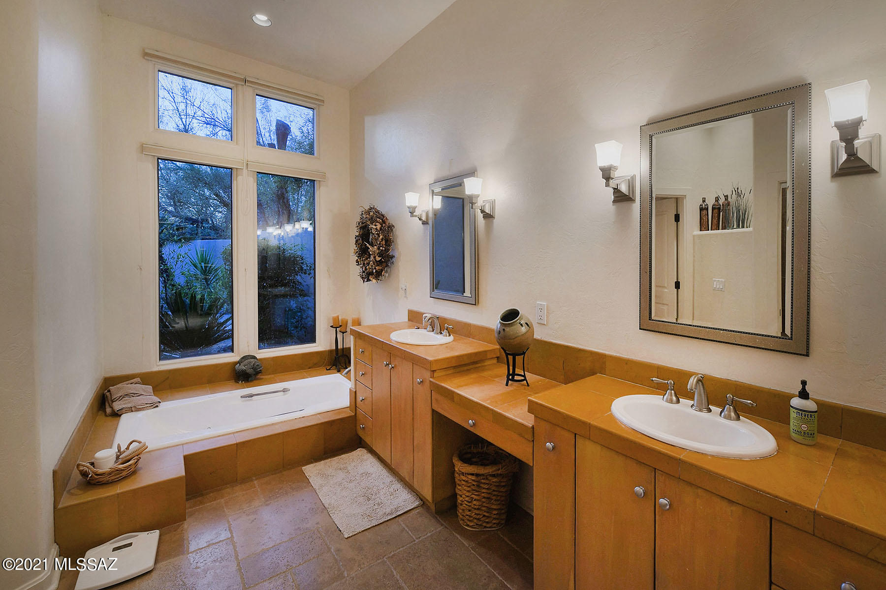 Ventana Canyon Estates (110-148, 179-185) - Residential