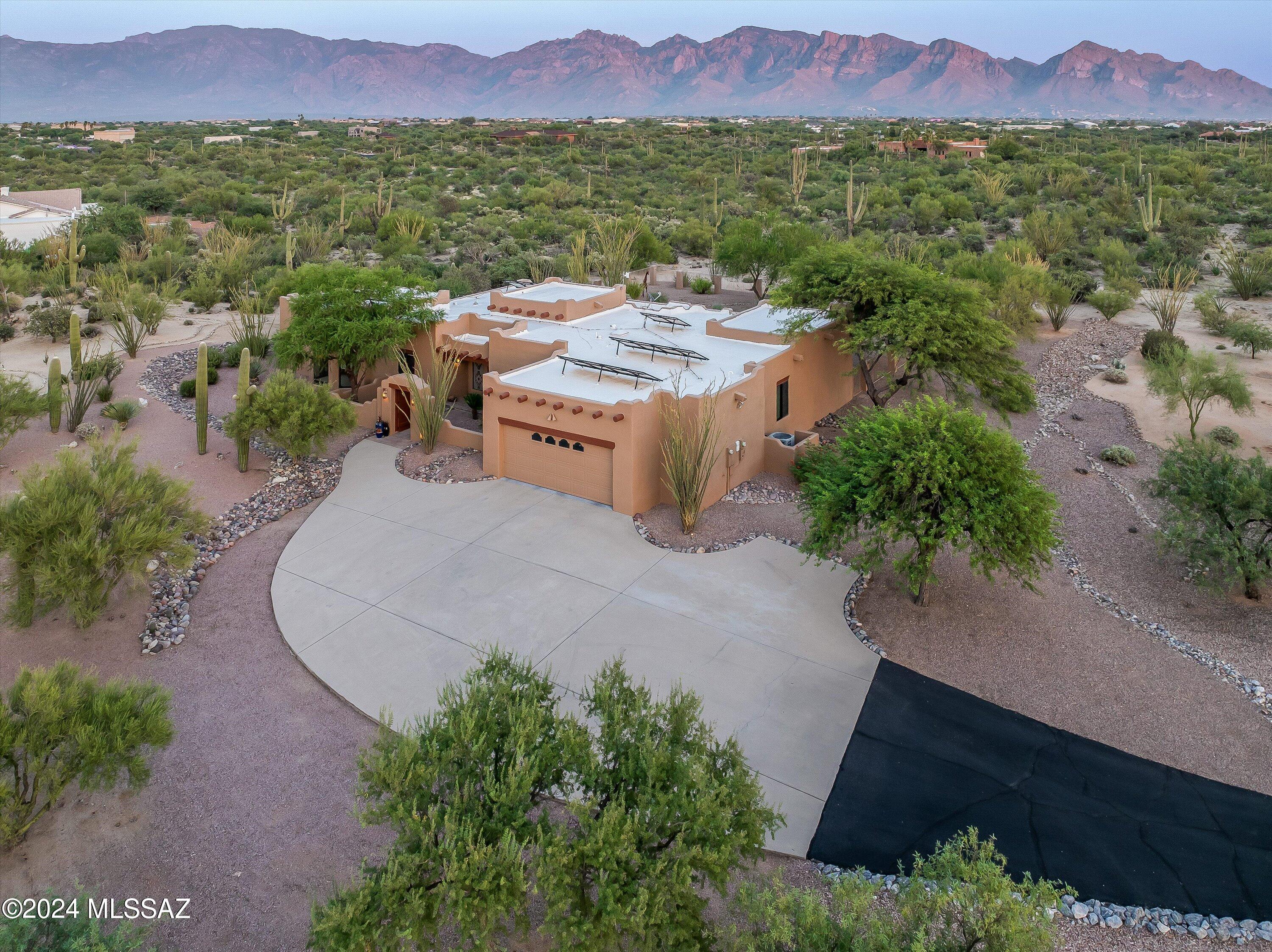 La Cholla Airpark - Residential