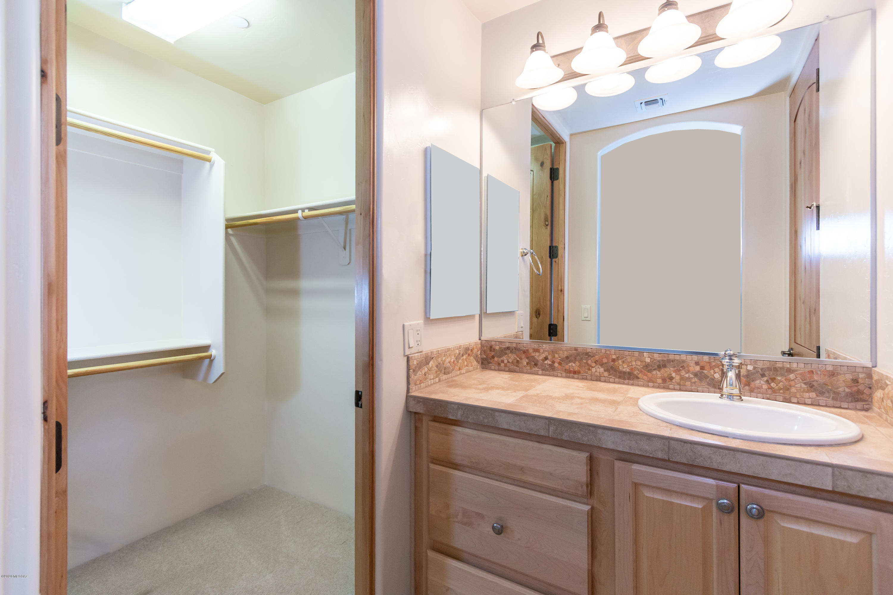 Dos Lagos at Dove Mountain (1-91) - Residential