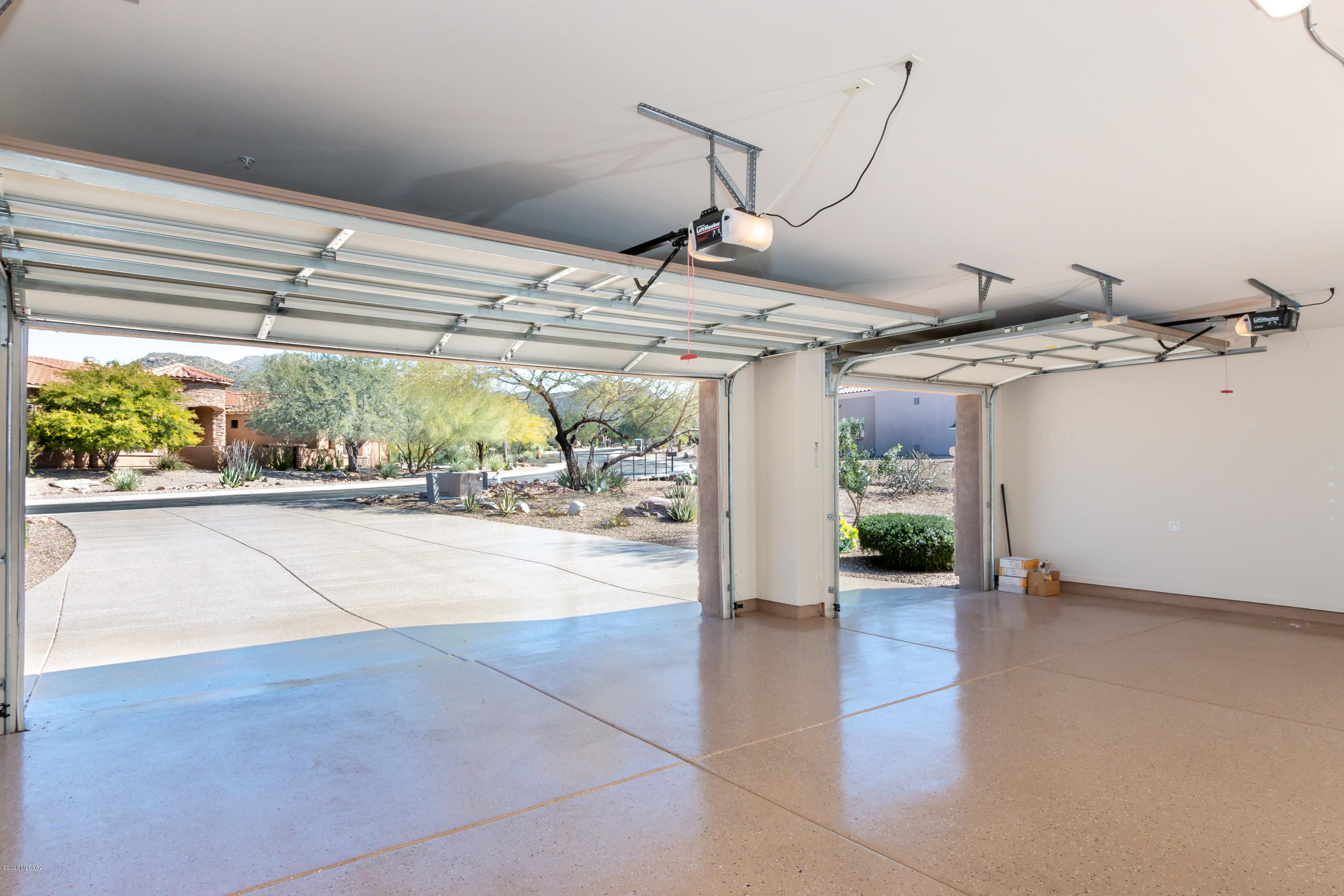 Dos Lagos at Dove Mountain (1-91) - Residential