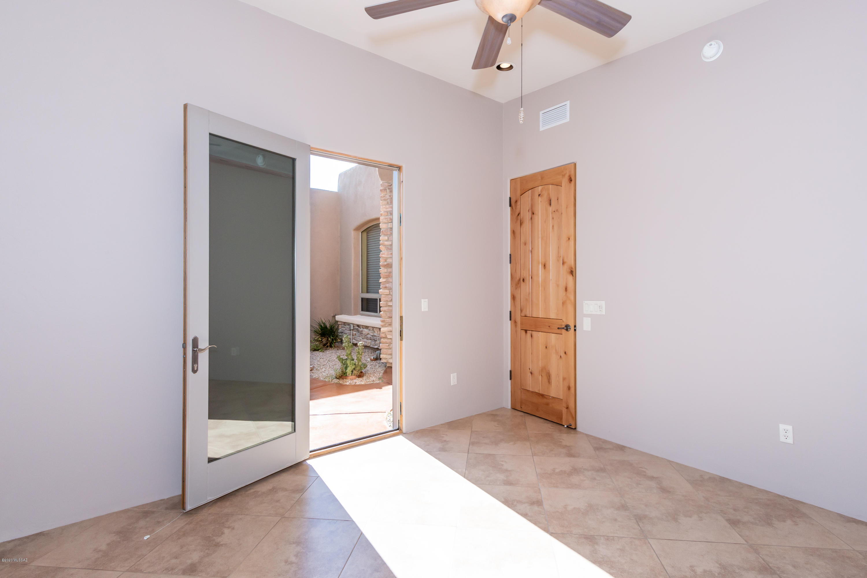 Dos Lagos at Dove Mountain (1-91) - Residential