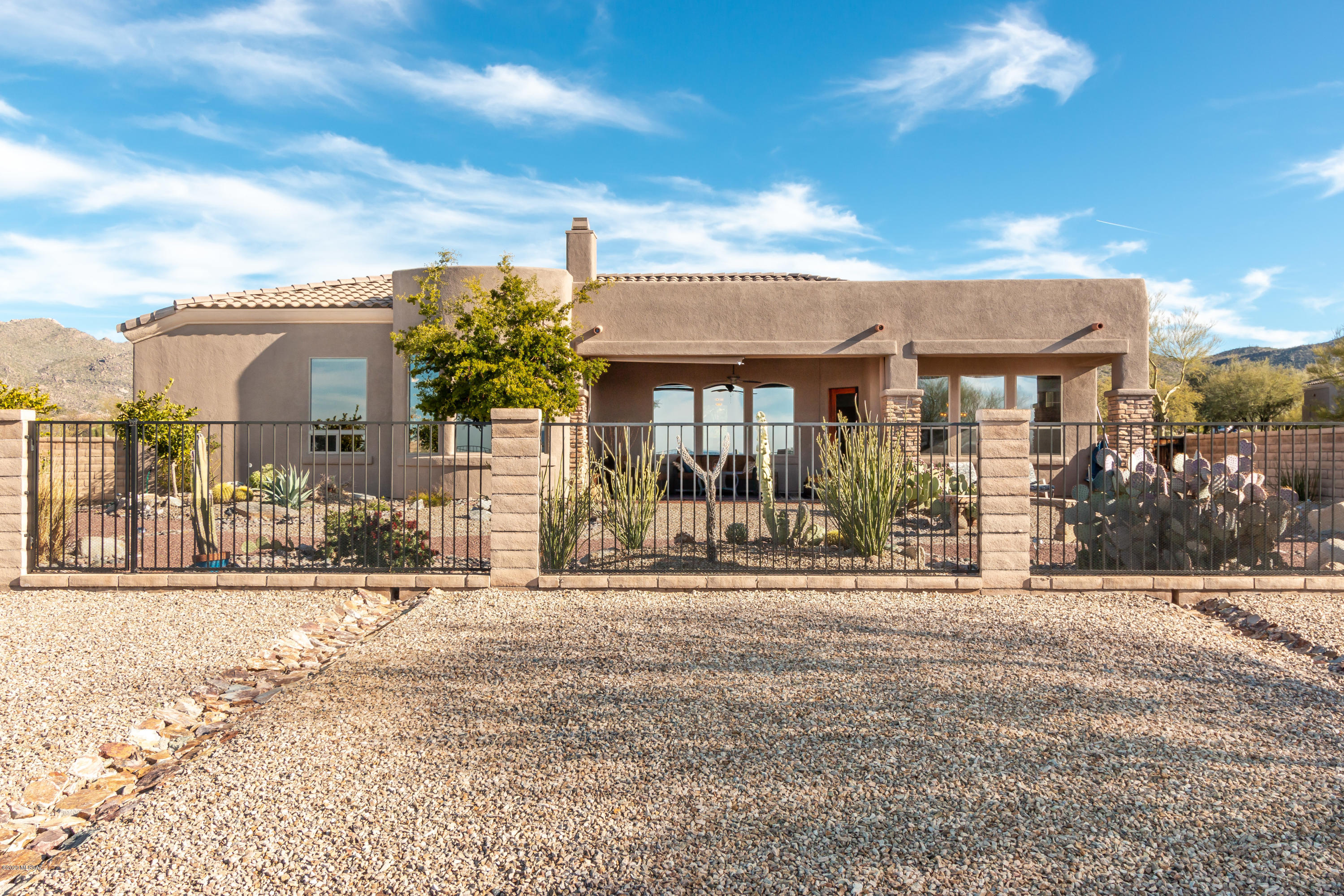 Dos Lagos at Dove Mountain (1-91) - Residential