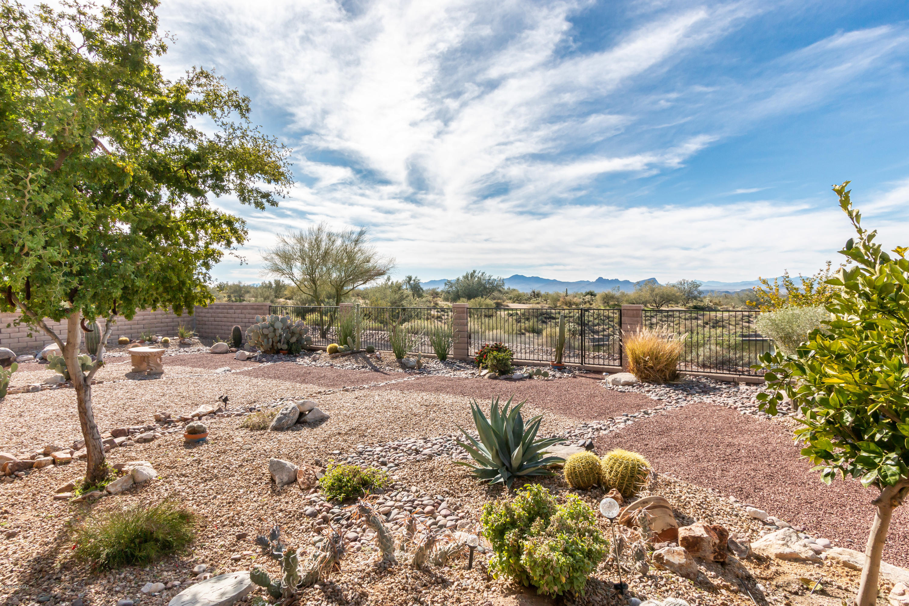 Dos Lagos at Dove Mountain (1-91) - Residential