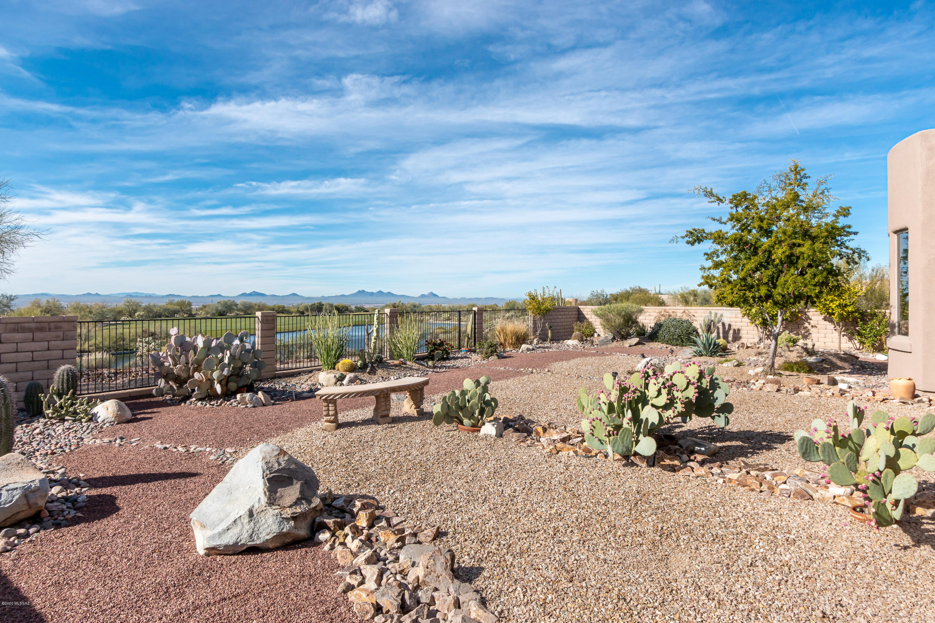 Dos Lagos at Dove Mountain (1-91) - Residential