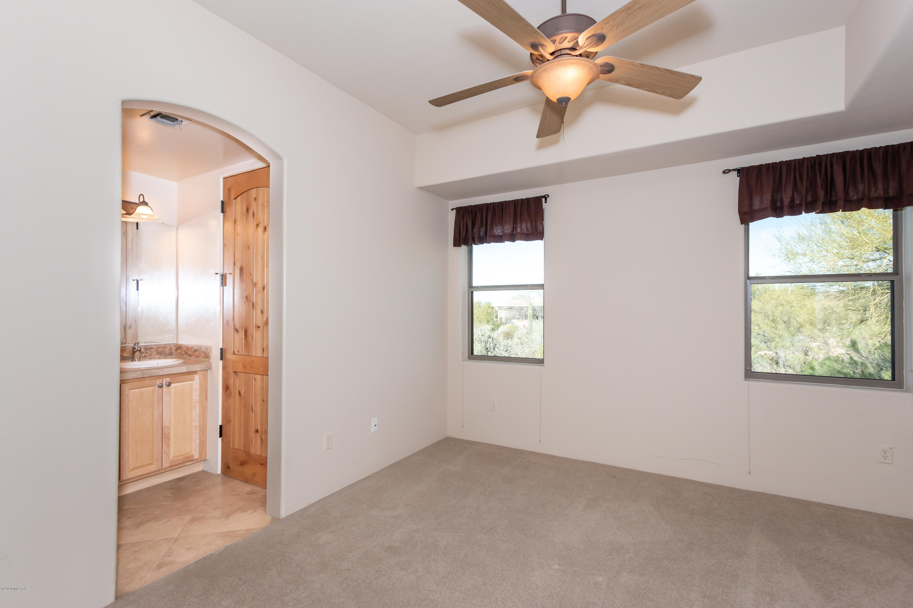 Dos Lagos at Dove Mountain (1-91) - Residential
