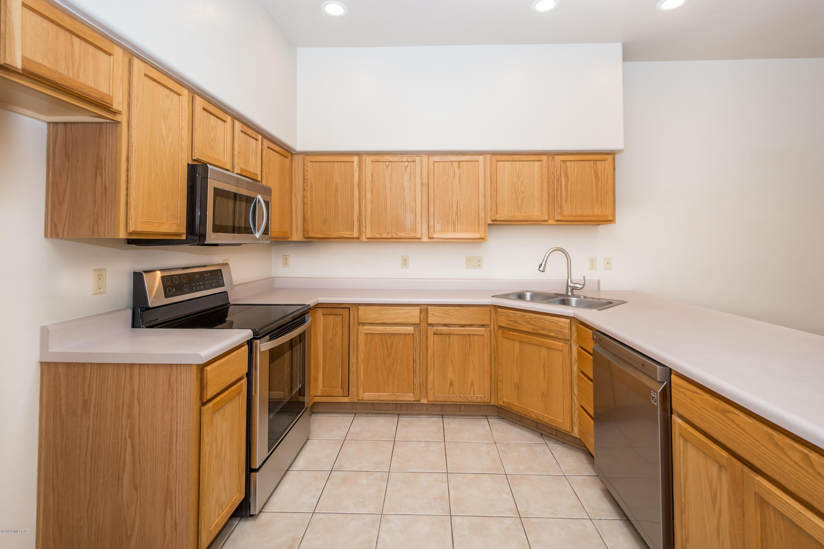 Peppersauce Townhomes(1-21) - Residential