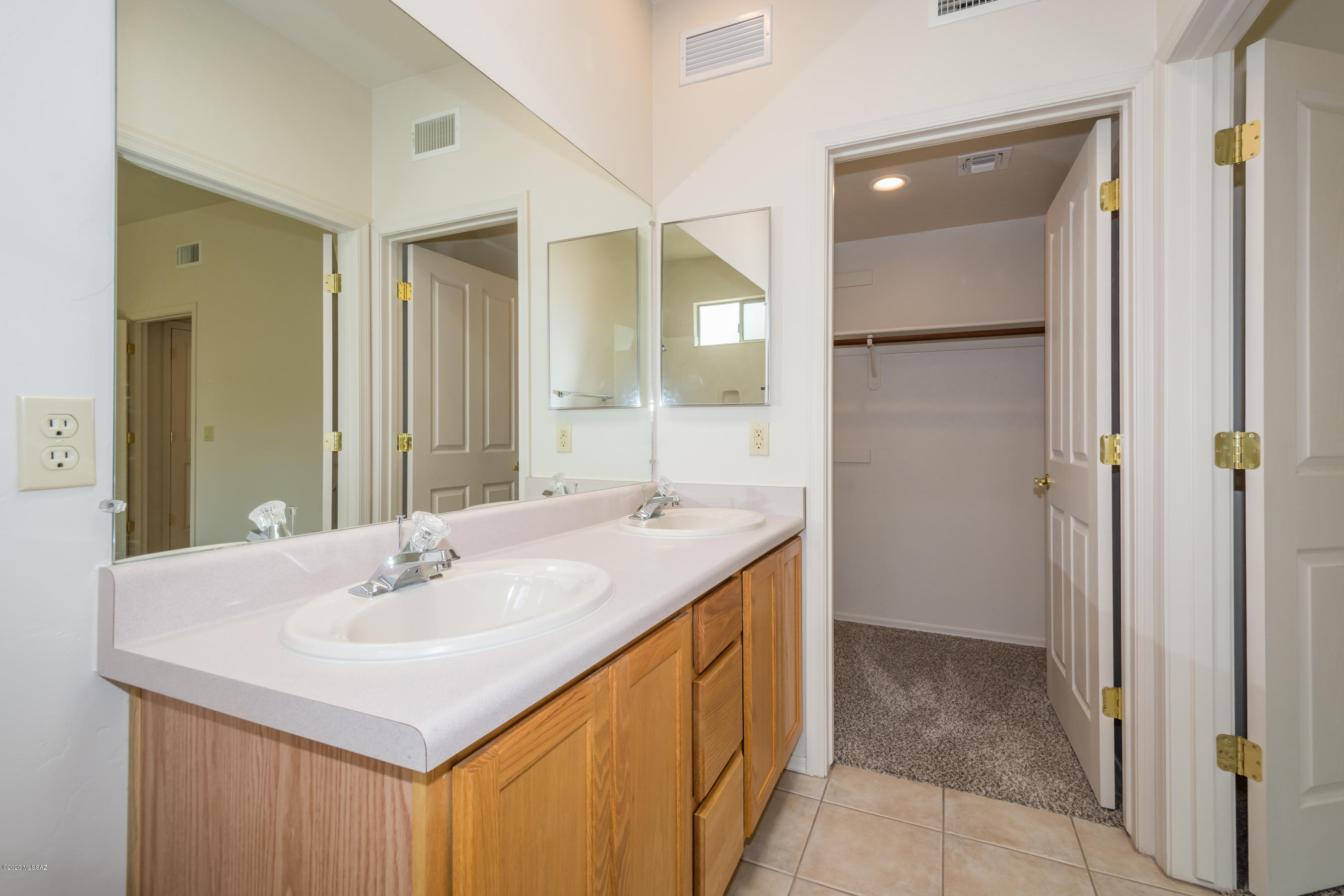 Peppersauce Townhomes(1-21) - Residential