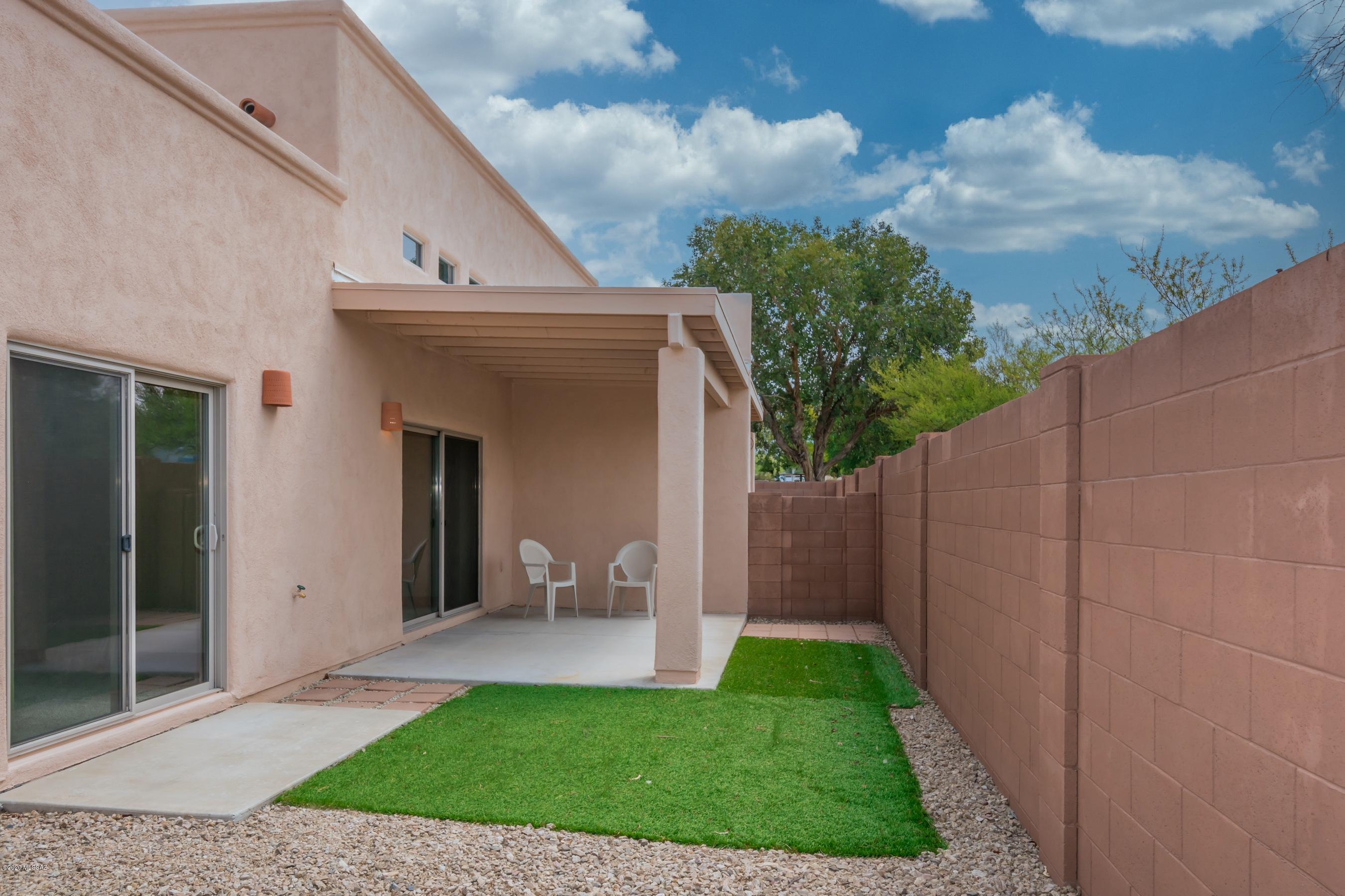 Peppersauce Townhomes(1-21) - Residential