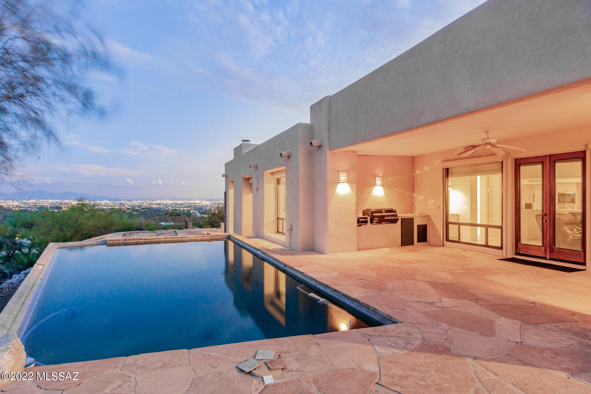 Finisterra (1-210) - Residential
