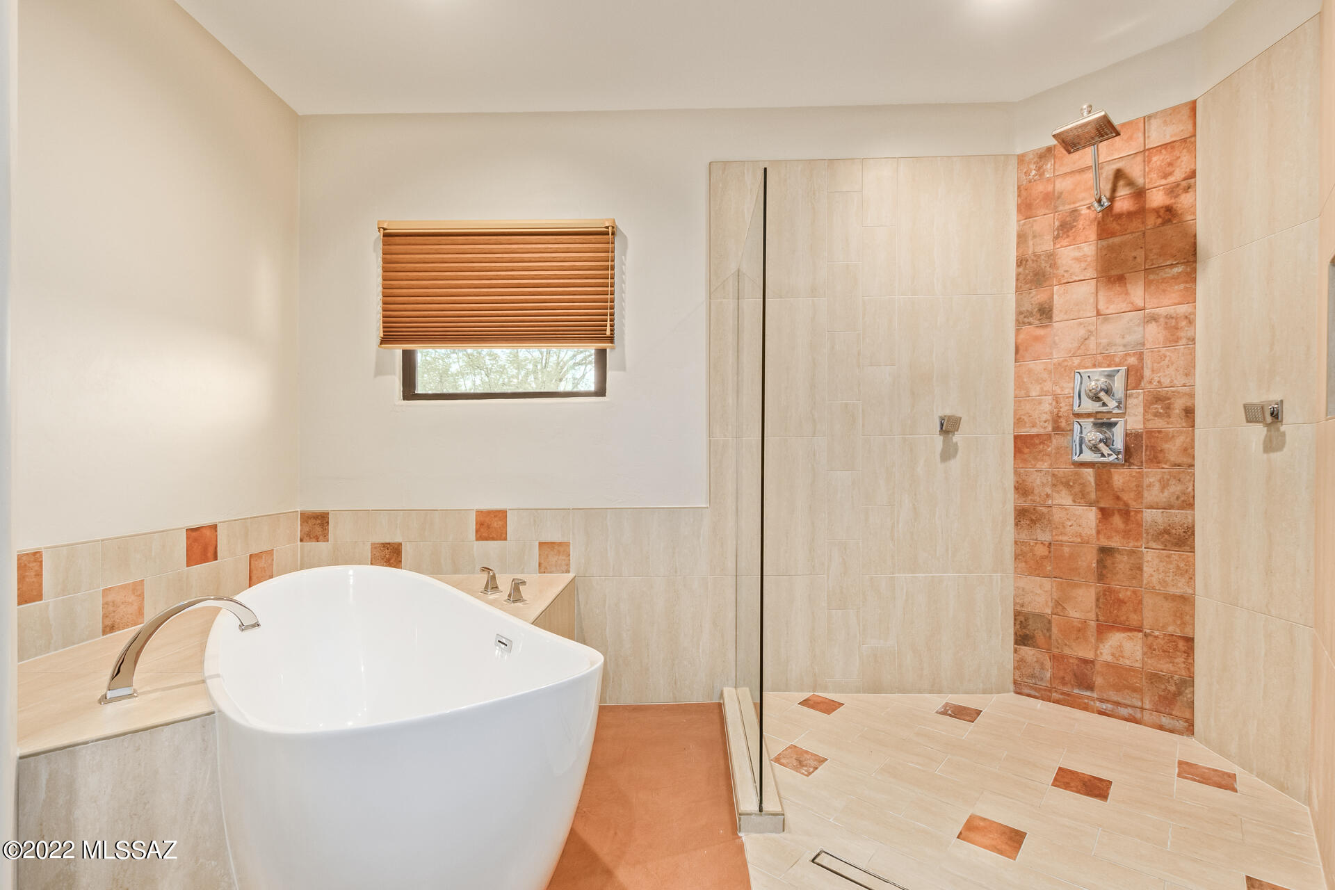 Finisterra (1-210) - Residential