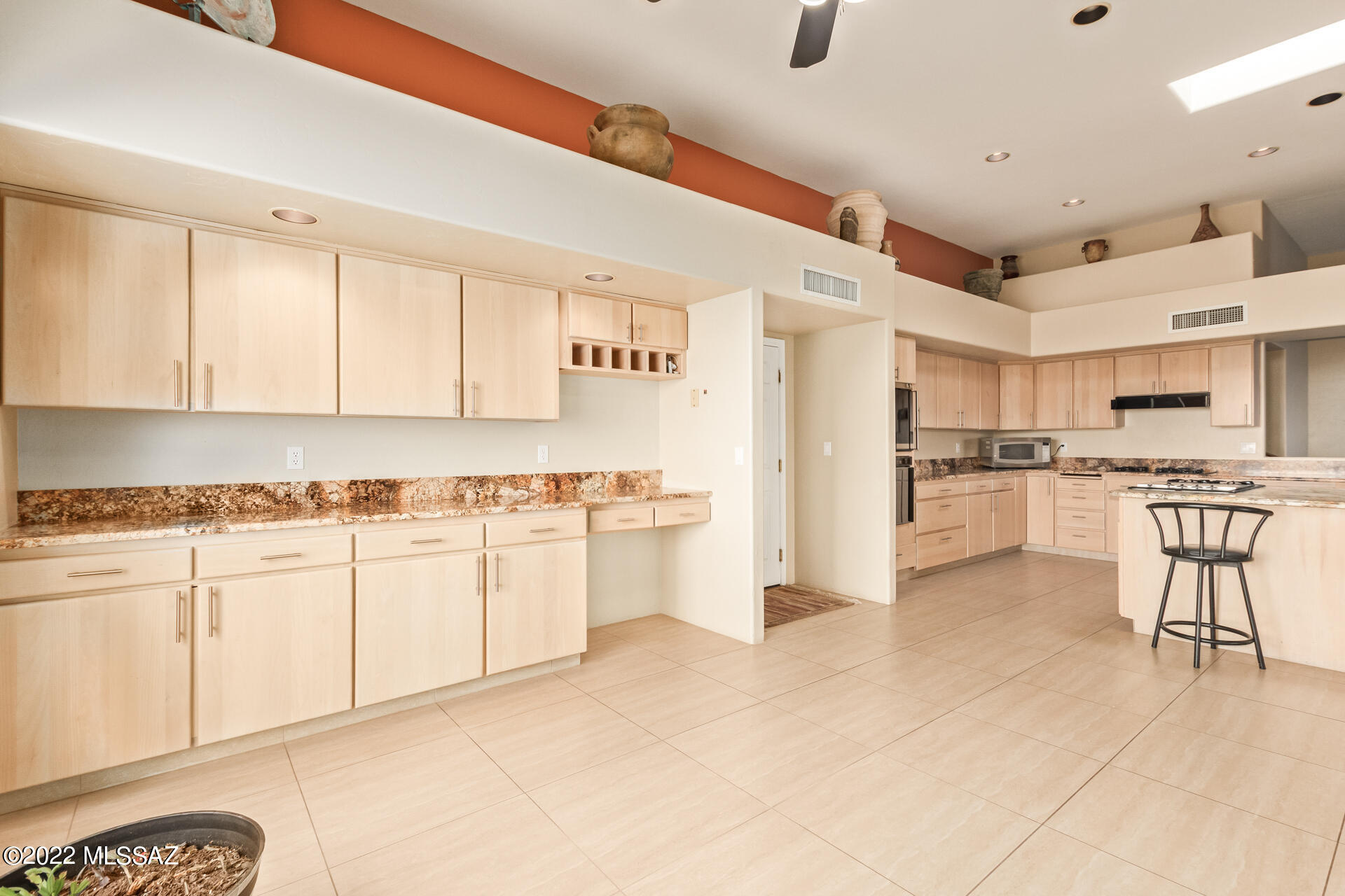 Finisterra (1-210) - Residential