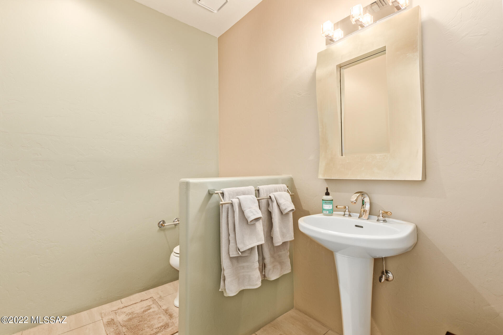 Finisterra (1-210) - Residential