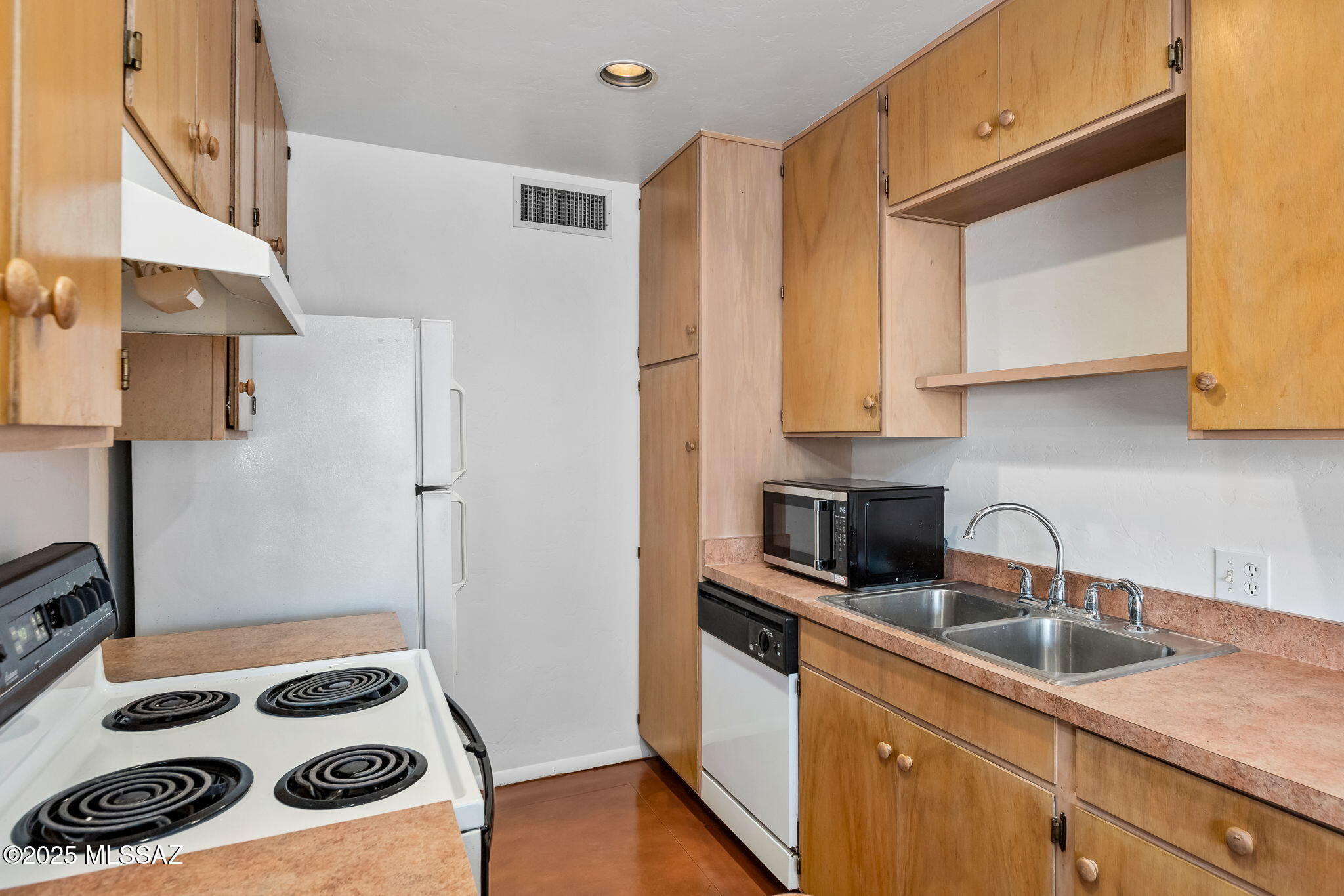 Jones Condos - Residential