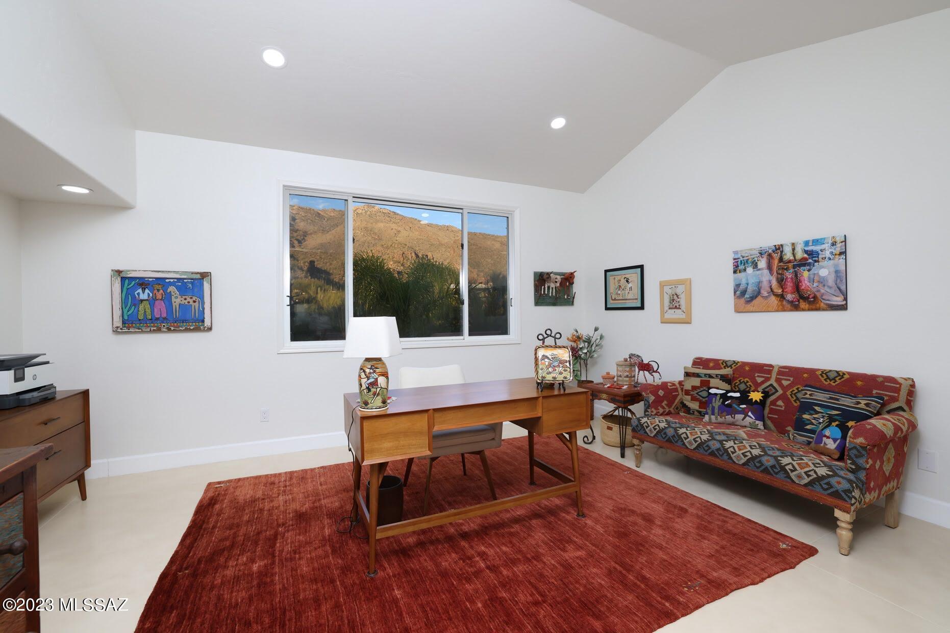 Finisterra (1-210) - Residential