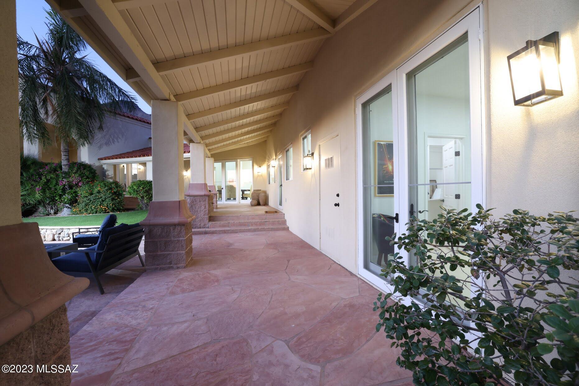 Finisterra (1-210) - Residential