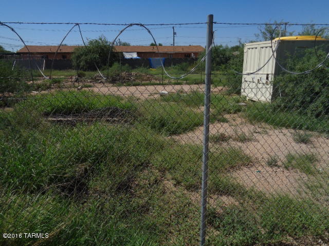 McInnes Addition - Land