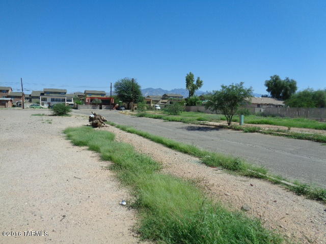 McInnes Addition - Land