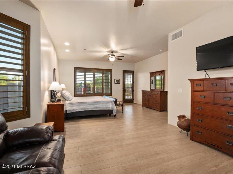 Coyote Creek (1-395) - Residential