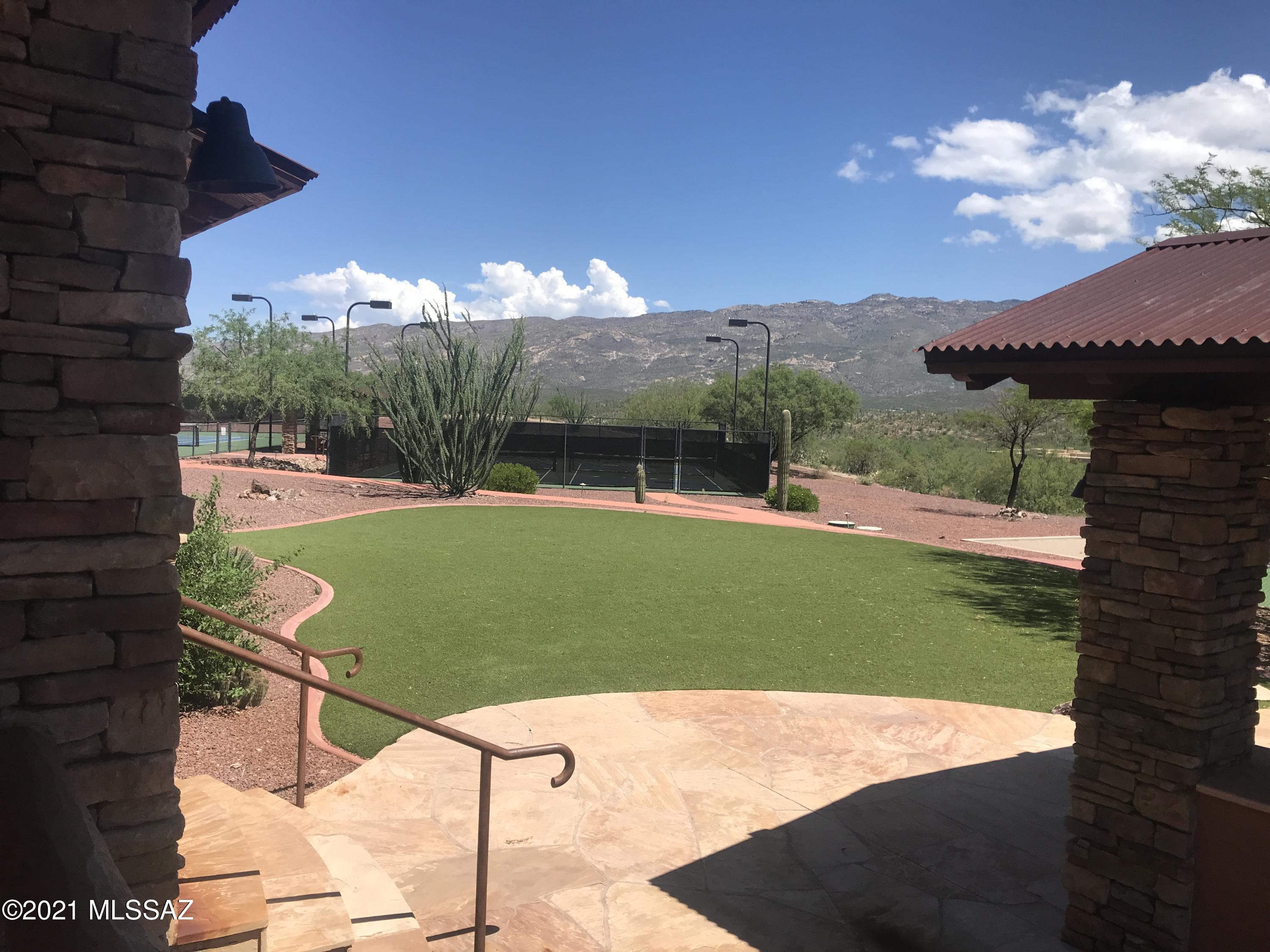 Coyote Creek (1-395) - Residential