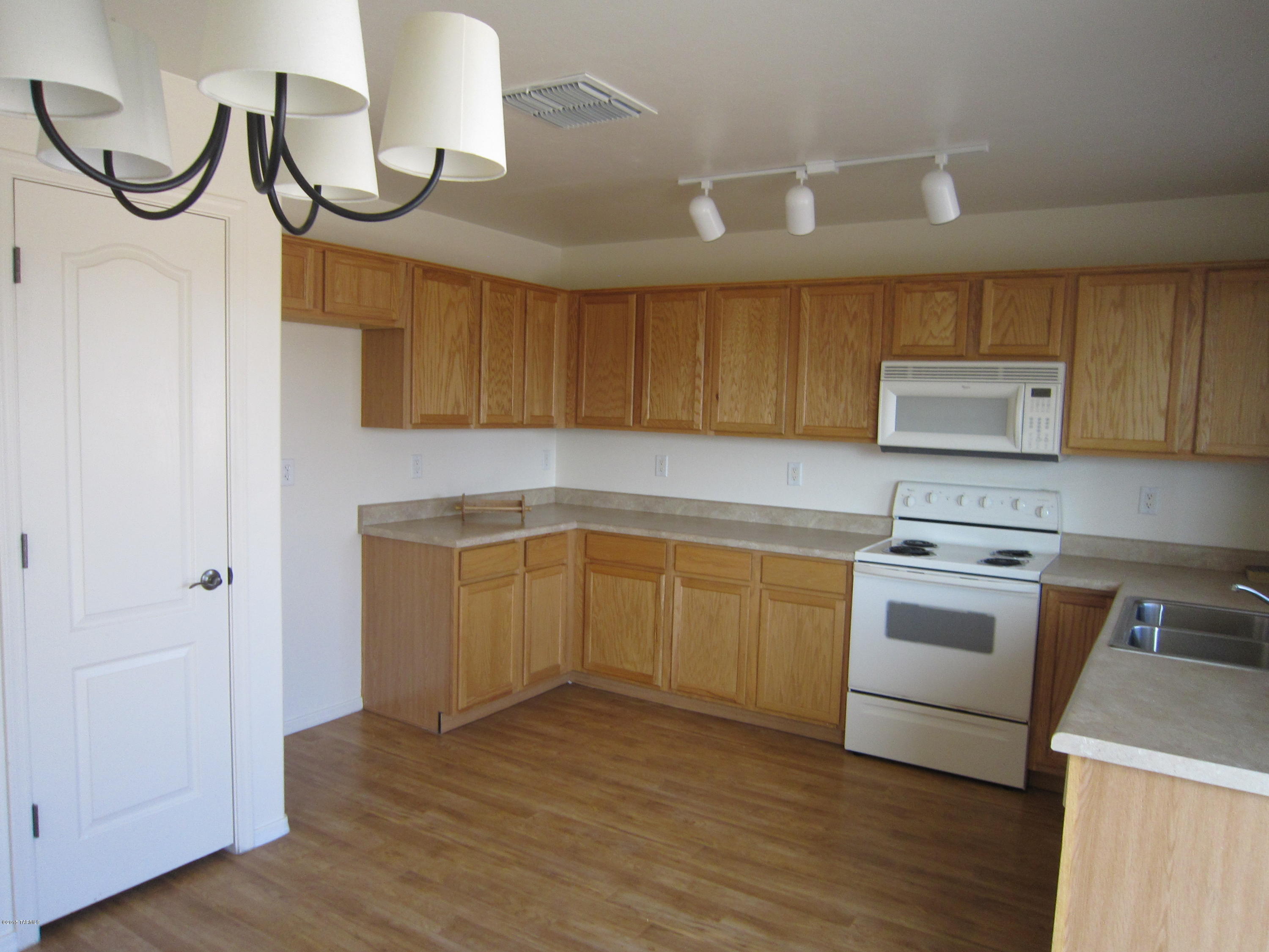 Rancho Paraiso (1-183) - Residential Lease
