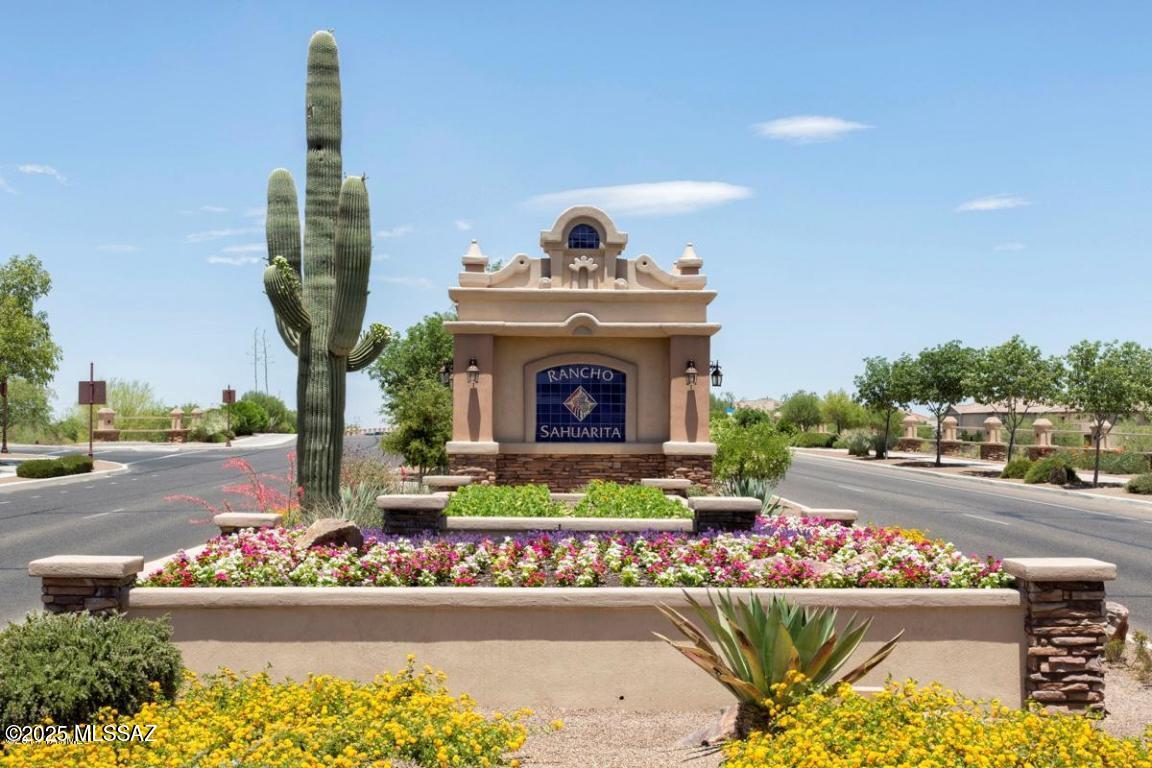 Entrada Del Rio - Residential