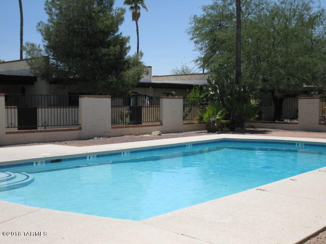 Limberlost Villas Townhouses (1-40) - Residential