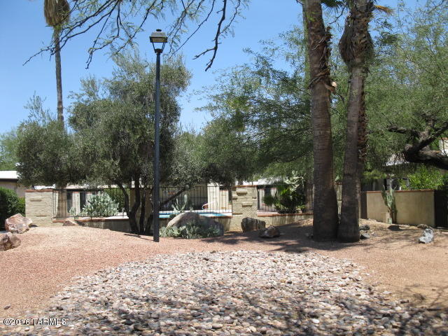 Limberlost Villas Townhouses (1-40) - Residential