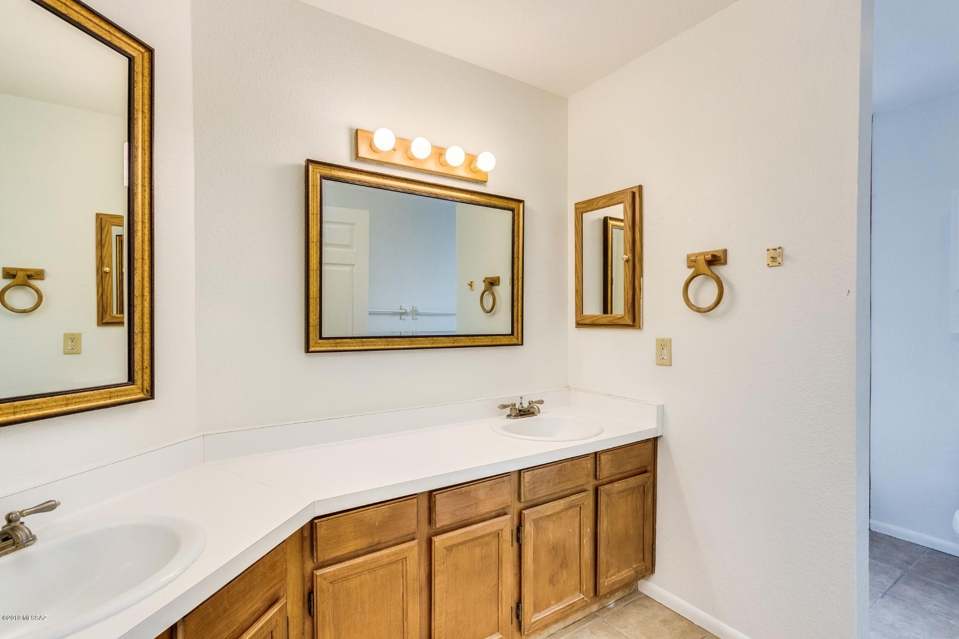 Meadowbrook (273-334, 348-403, 410-532) - Residential