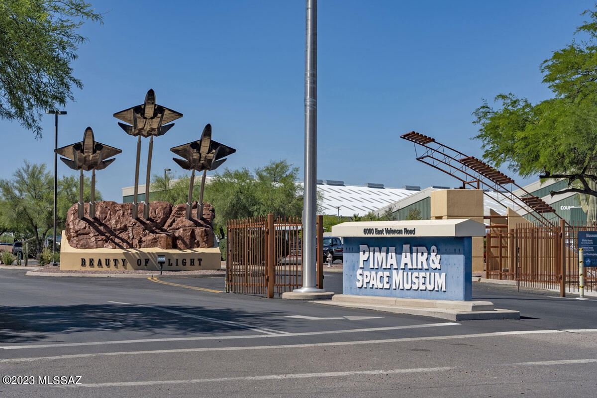 Valencia Crossing - Residential