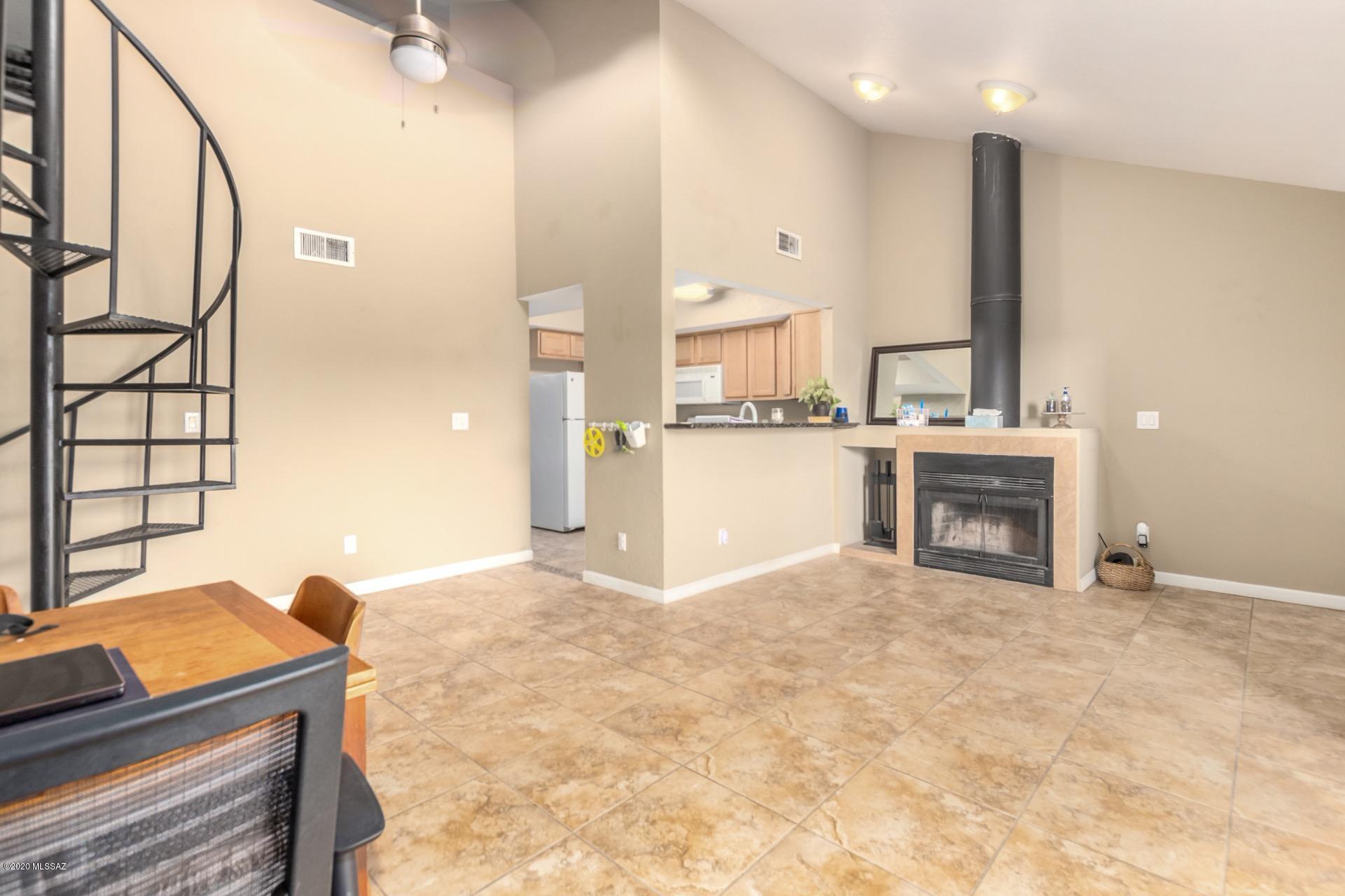 Country Club View Condos. - Residential