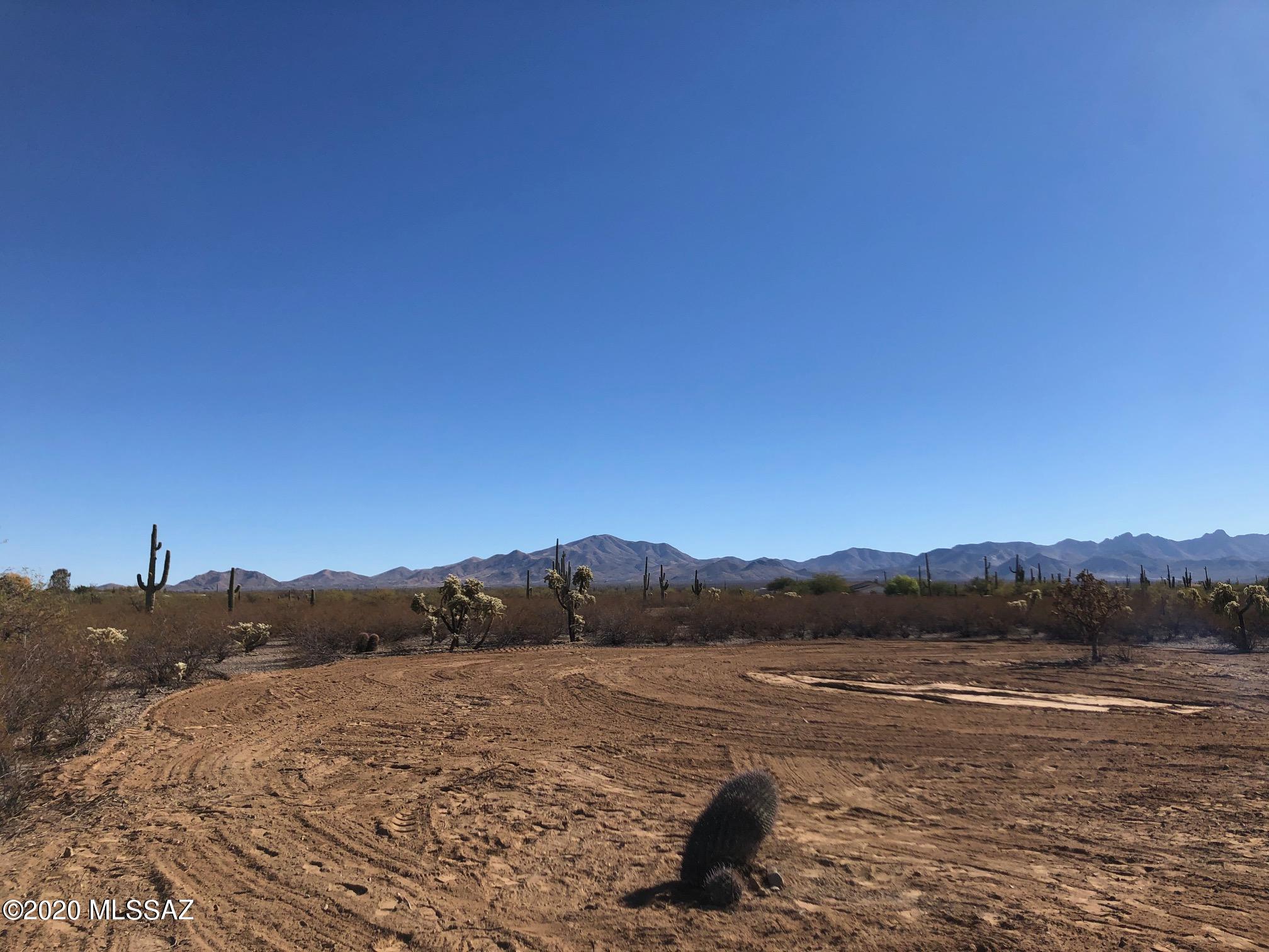 New parcel, recorded and addressed, includes a 1/4 well share to a brand new well and distribution system on the parcel just West.  Driveway and turnaround grubbed in to approximate site.  OK for Manufactured Homes 10 years or newer or SFR 1300 sq/ft or larger.  Agent/Owner.
