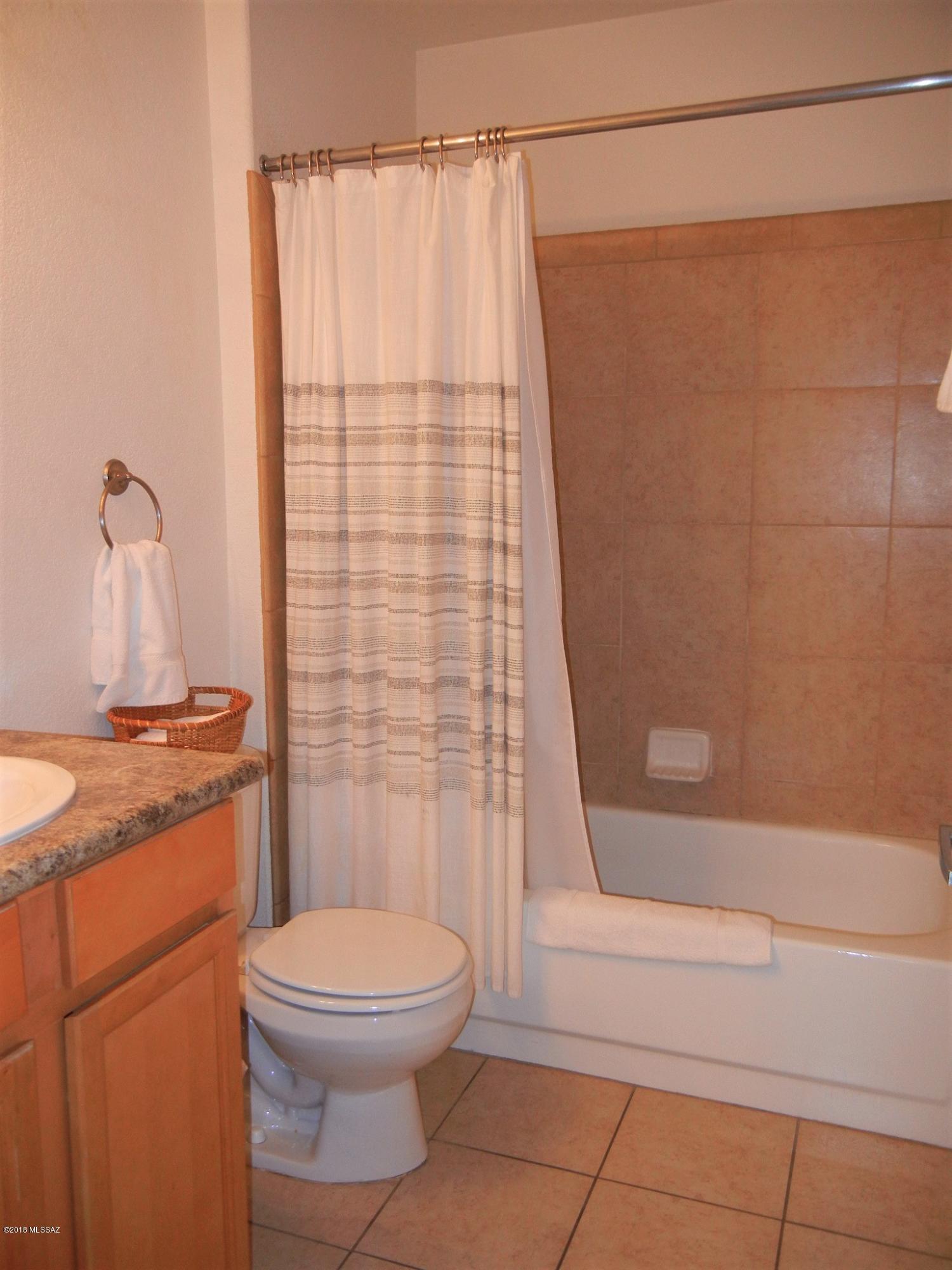 Greens at Ventana Canyon - Residential