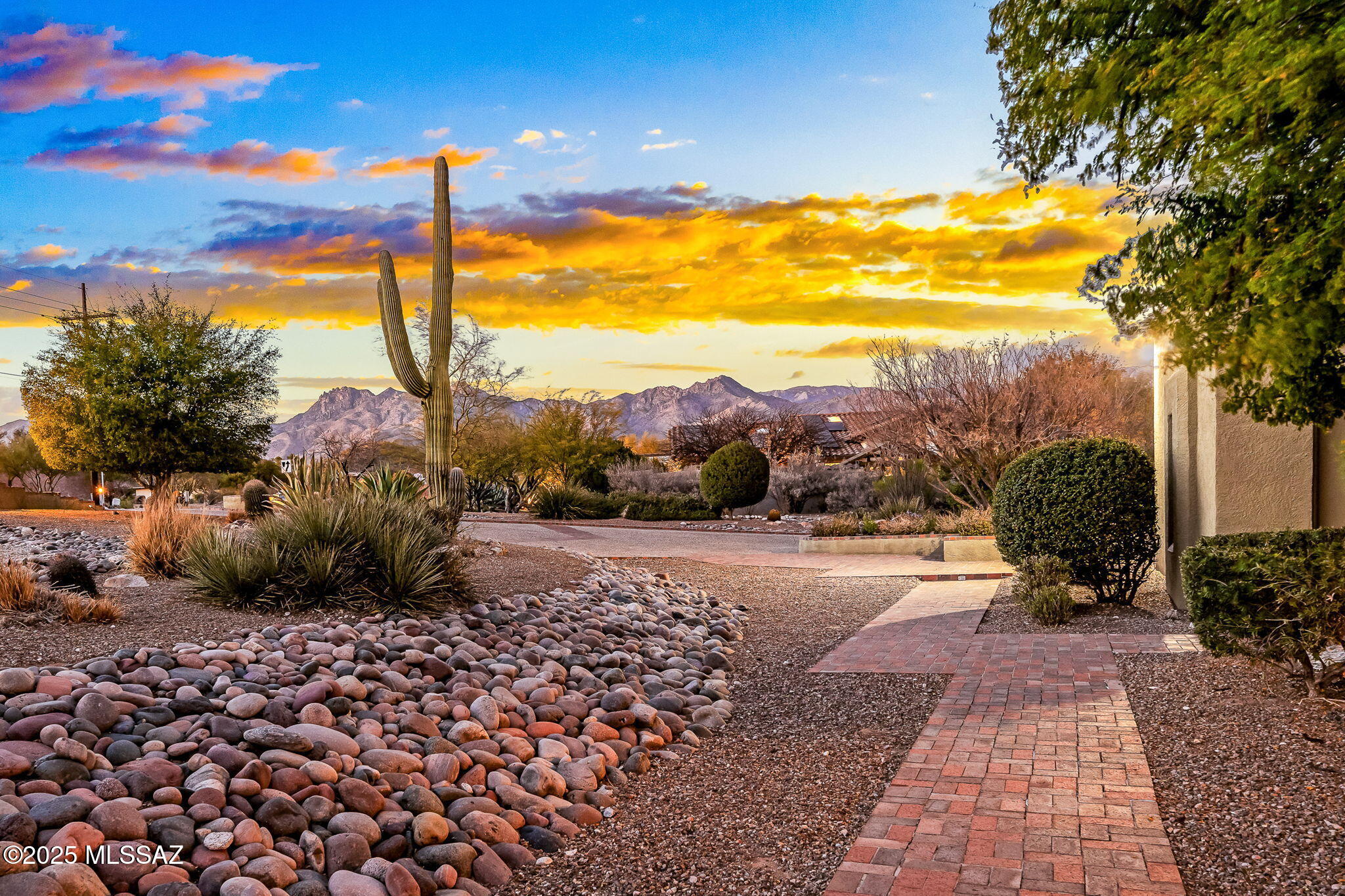 Sabino Vista Hills (159-224) - Residential