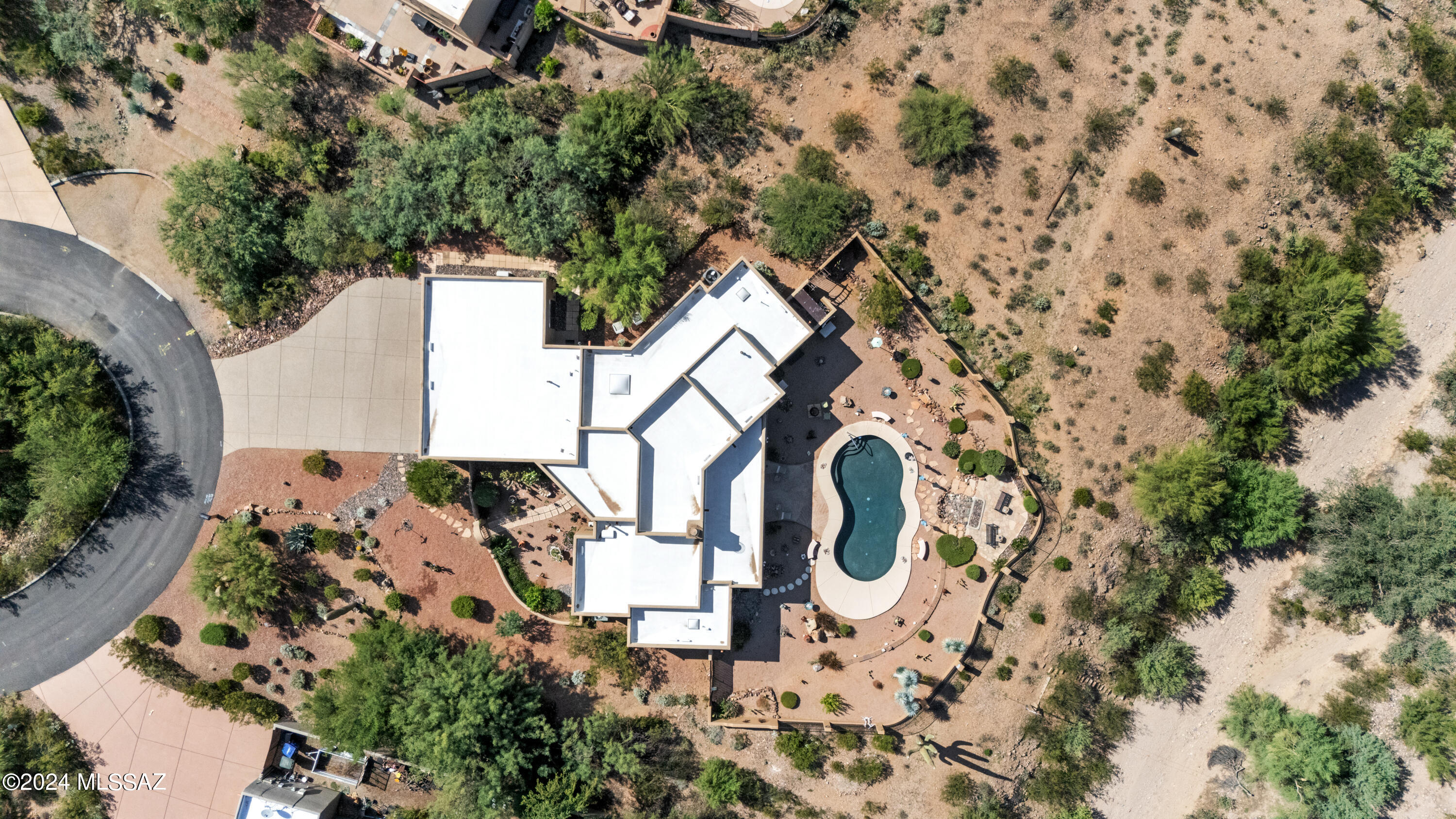 Sombras Del Cerro (1-12) - Residential