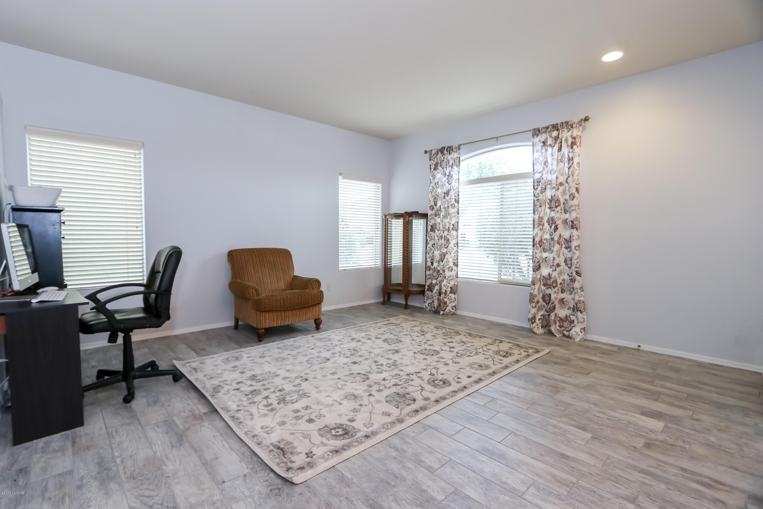 Encanto Del Lago (1-82) - Residential