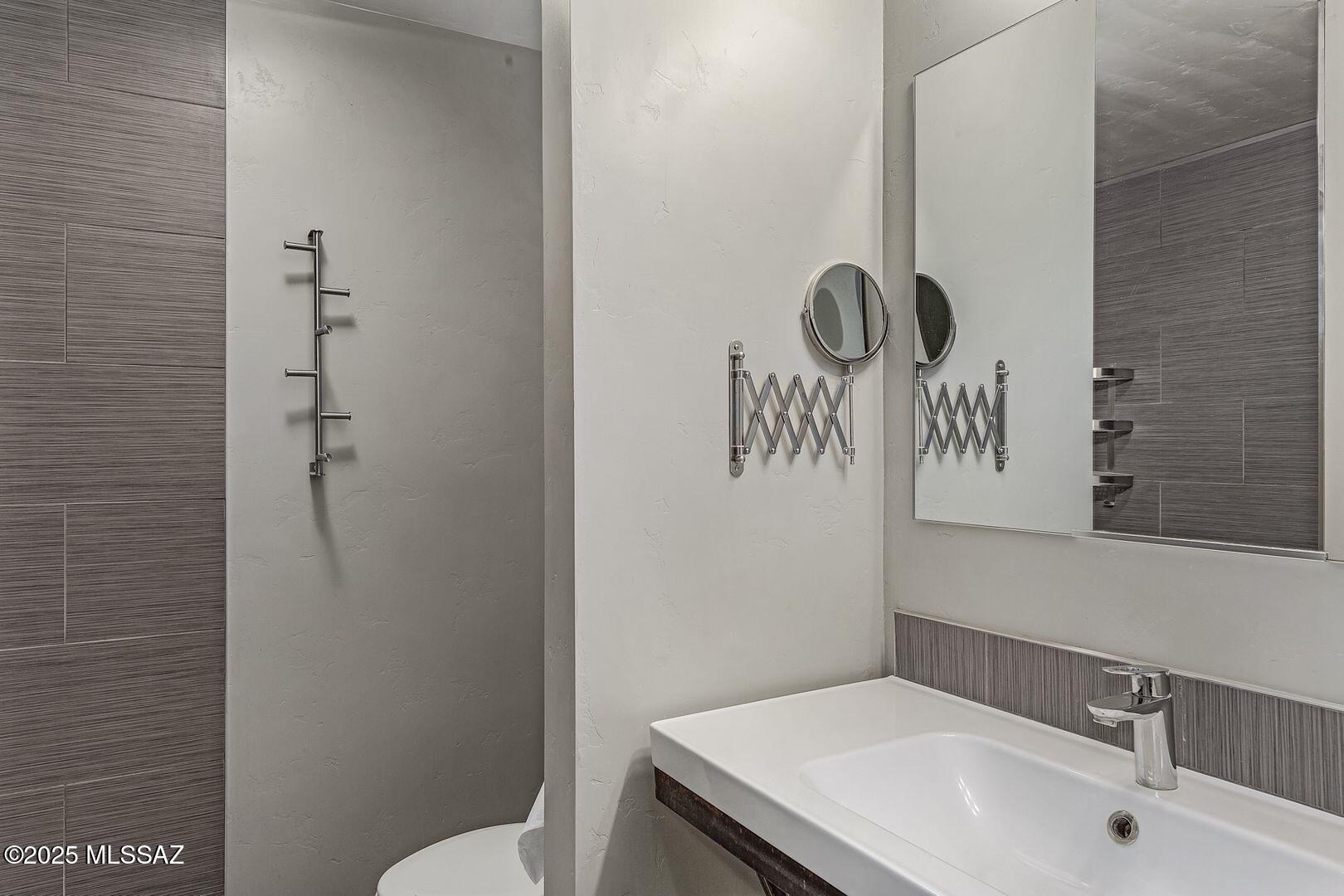 Farmington Addition - Residential Lease