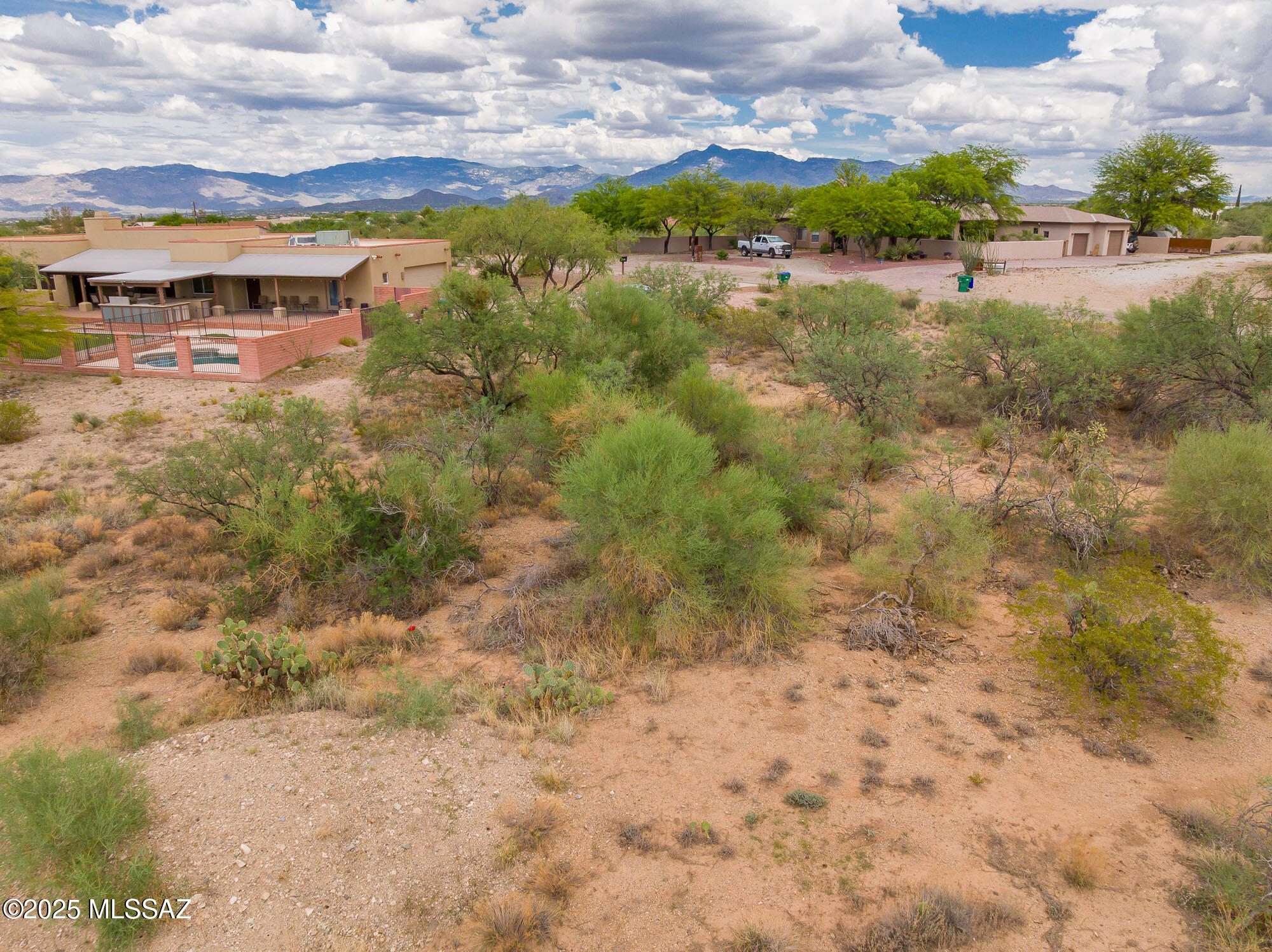New Tucson Unit NO. 25 - Land