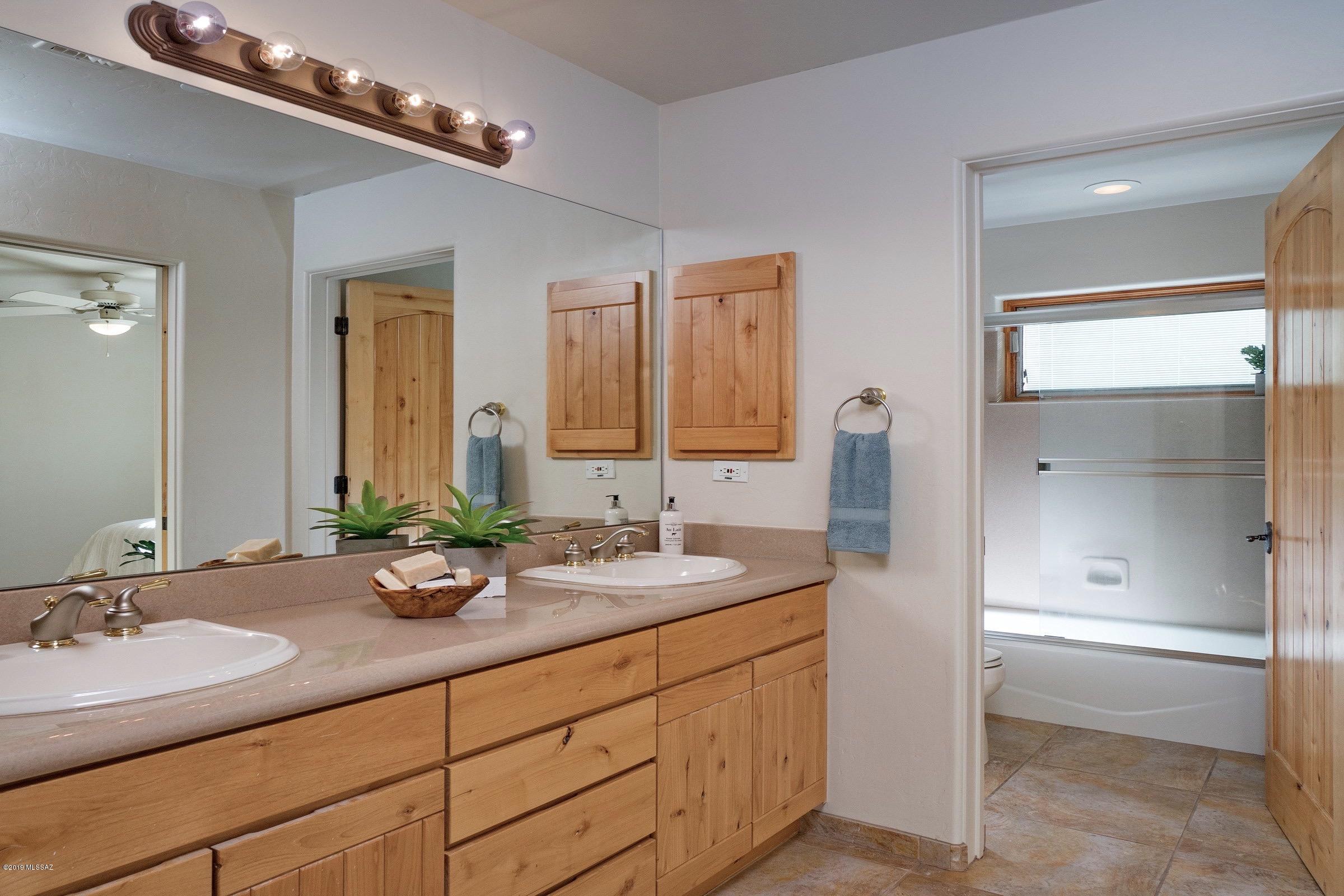Canyon Pass At Dove Mountain(1-48) - Residential