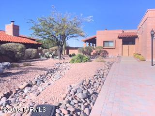 Recently UPDATED 3Br/2Bath Fairfield home..Adjacent to fine dining,shops,supermarkets,world class golf,hiking & all your daily conveniences. Porcelain tile throughout the house. No interior steps. Plenty of natural light. Spacious kitchen with plenty of storage and granite counter tops. Come and see for yourself the Amazing mountain views!