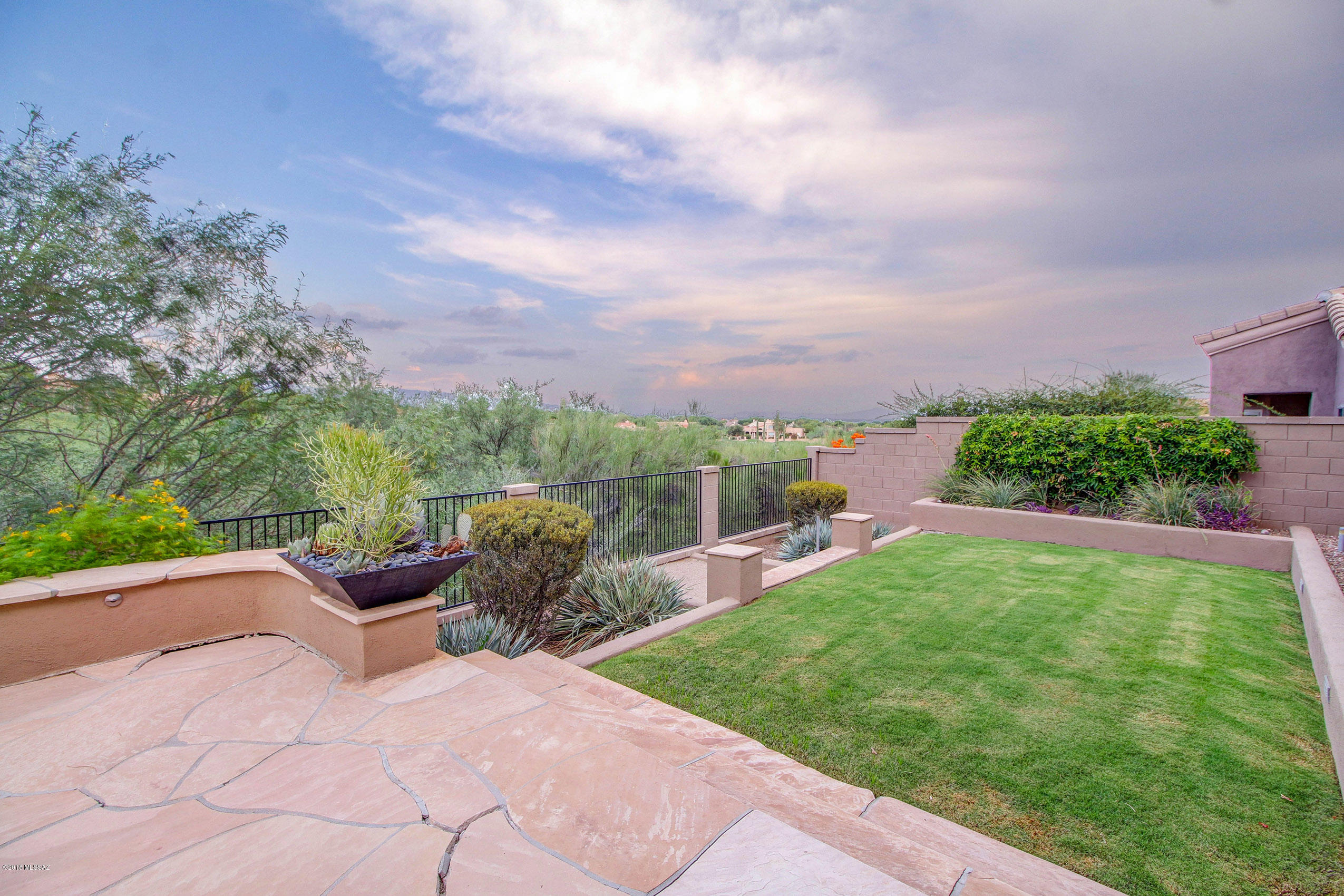 La Paloma - Residential Lease