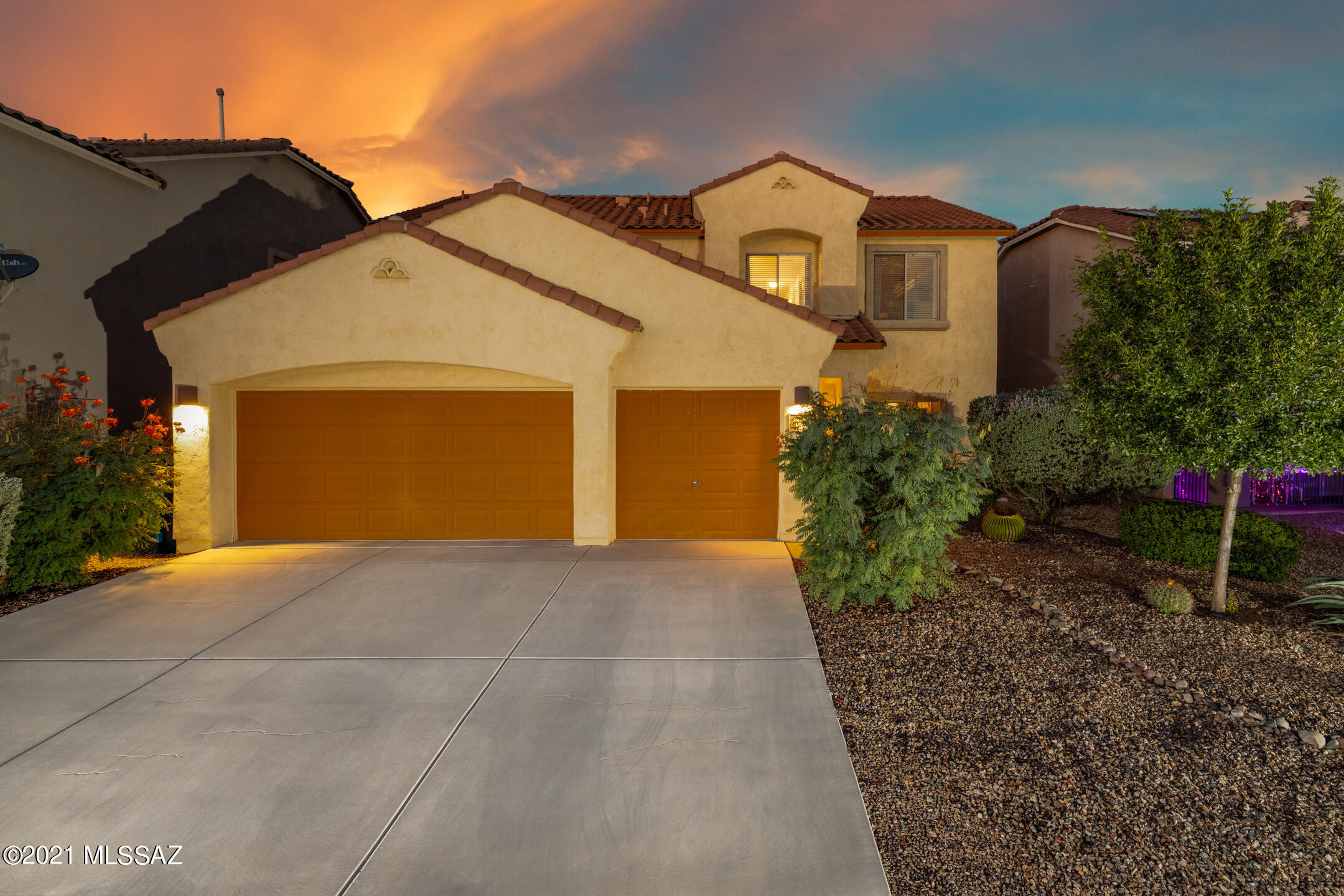 Gorgeous two-story home with beauty and space! Kitchen has stainless steel appliances, gas stove, quartz countertops, and mobile island that allows you to make the most out of your kitchen experience. Dining area is perfect for entertaining guests or family for dinner and special occasions. Primary bedroom has room to spare, and the primary bathroom features a walk-in shower, dual sinks, and full-length mirrors/ sliding doors to the closet. Use the bonus room as an entertainment area, game room, or other area of your choosing. Your next chapter starts here!